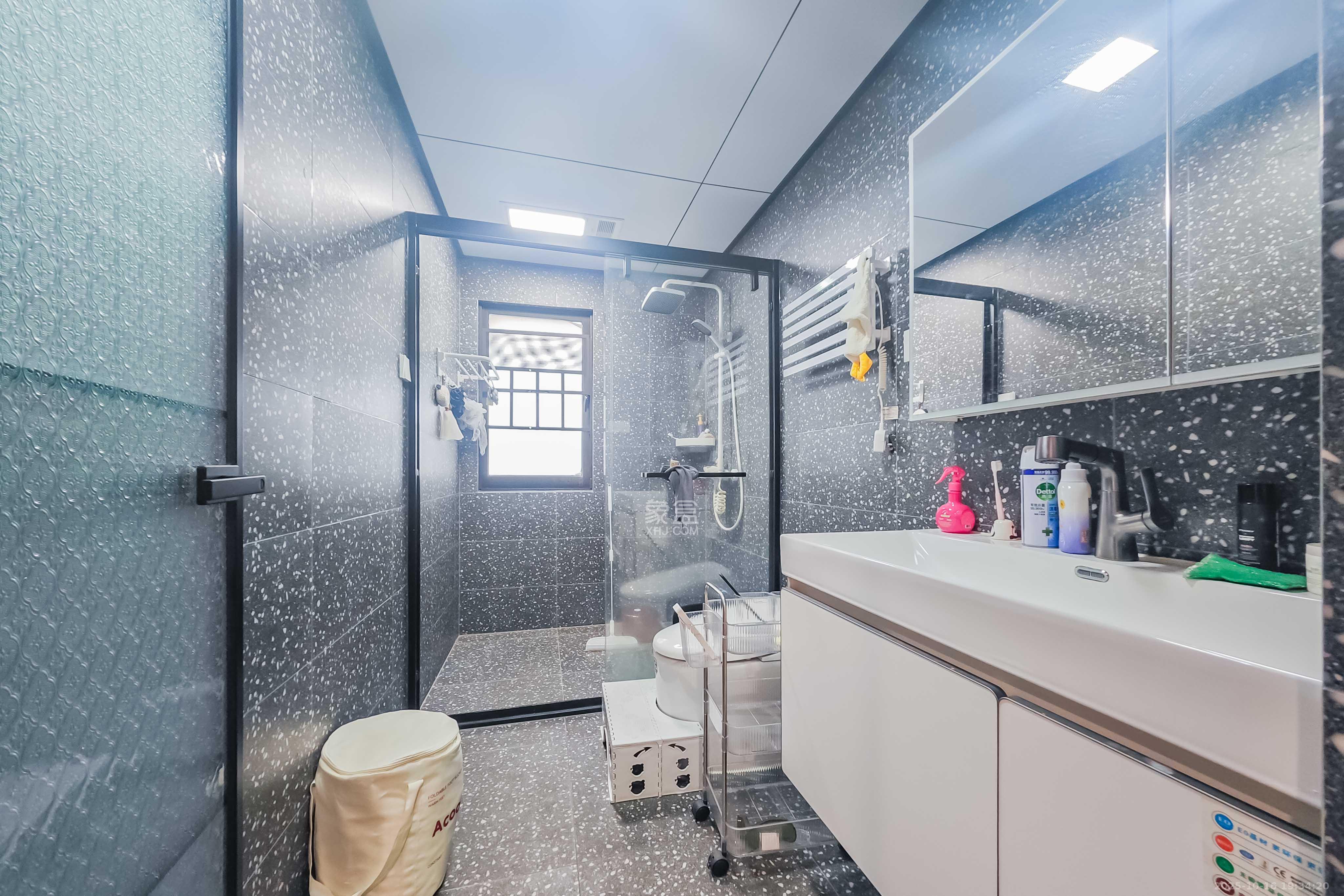 阳光城尚东湾愉景苑 4室2厅2卫 220.0万 阳光城尚东湾愉景苑 4室2厅2卫 220.0万卫生间