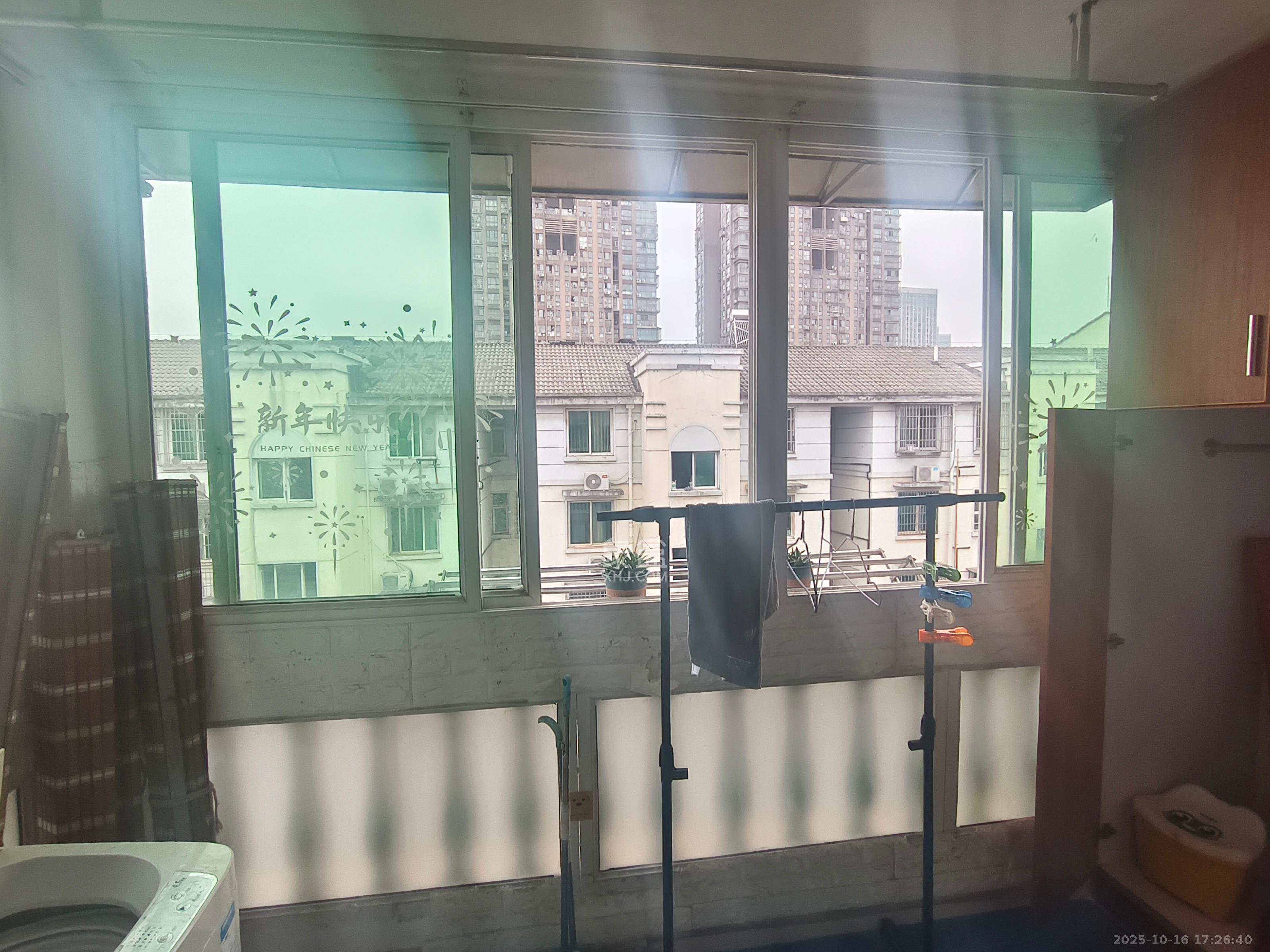 江南公寓 1室2厅1卫 1400.0元/月 江南公寓 1室2厅1卫 1400.0元/月室内图