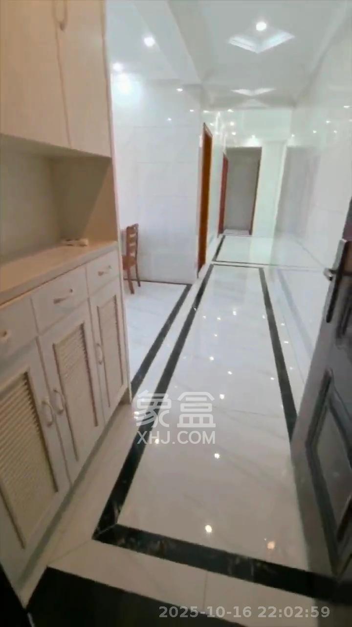 朝正美苑 3室2厅2卫 2800.0元/月 朝正美苑 3室2厅2卫 2800.0元/月室内图