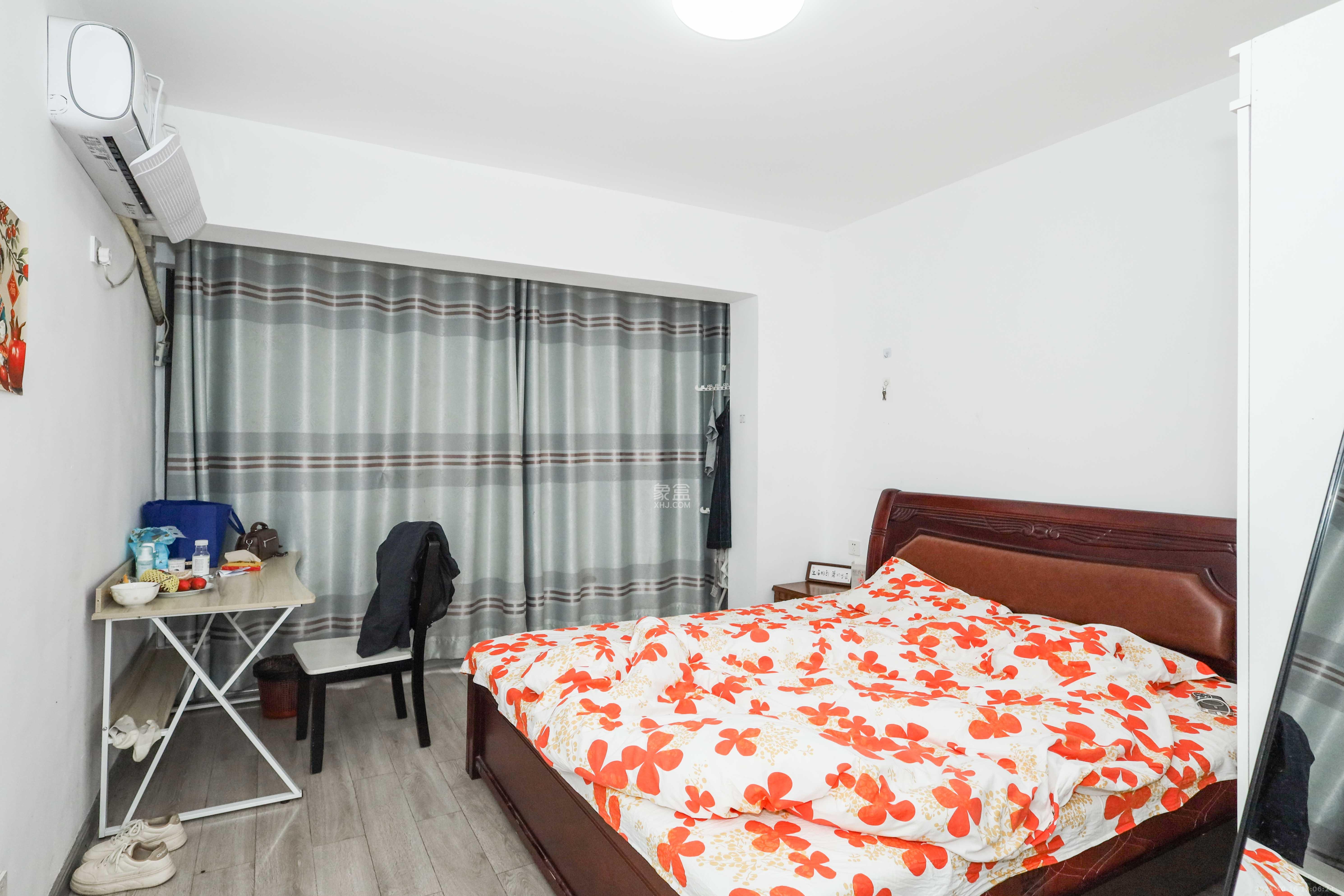 中冶中央公园  3室2厅2卫    97.9万 中冶中央公园  3室2厅2卫    97.9万卧室