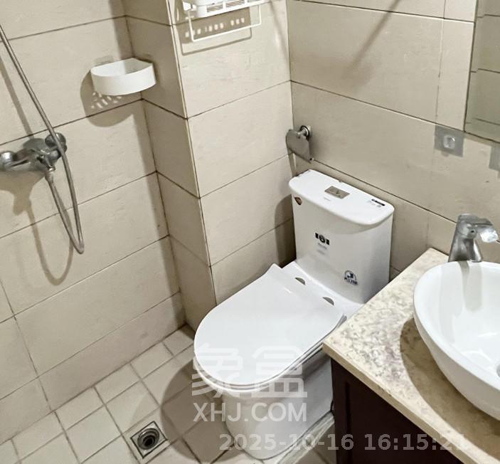 铂宫  1室1厅1卫    2000.0元/月