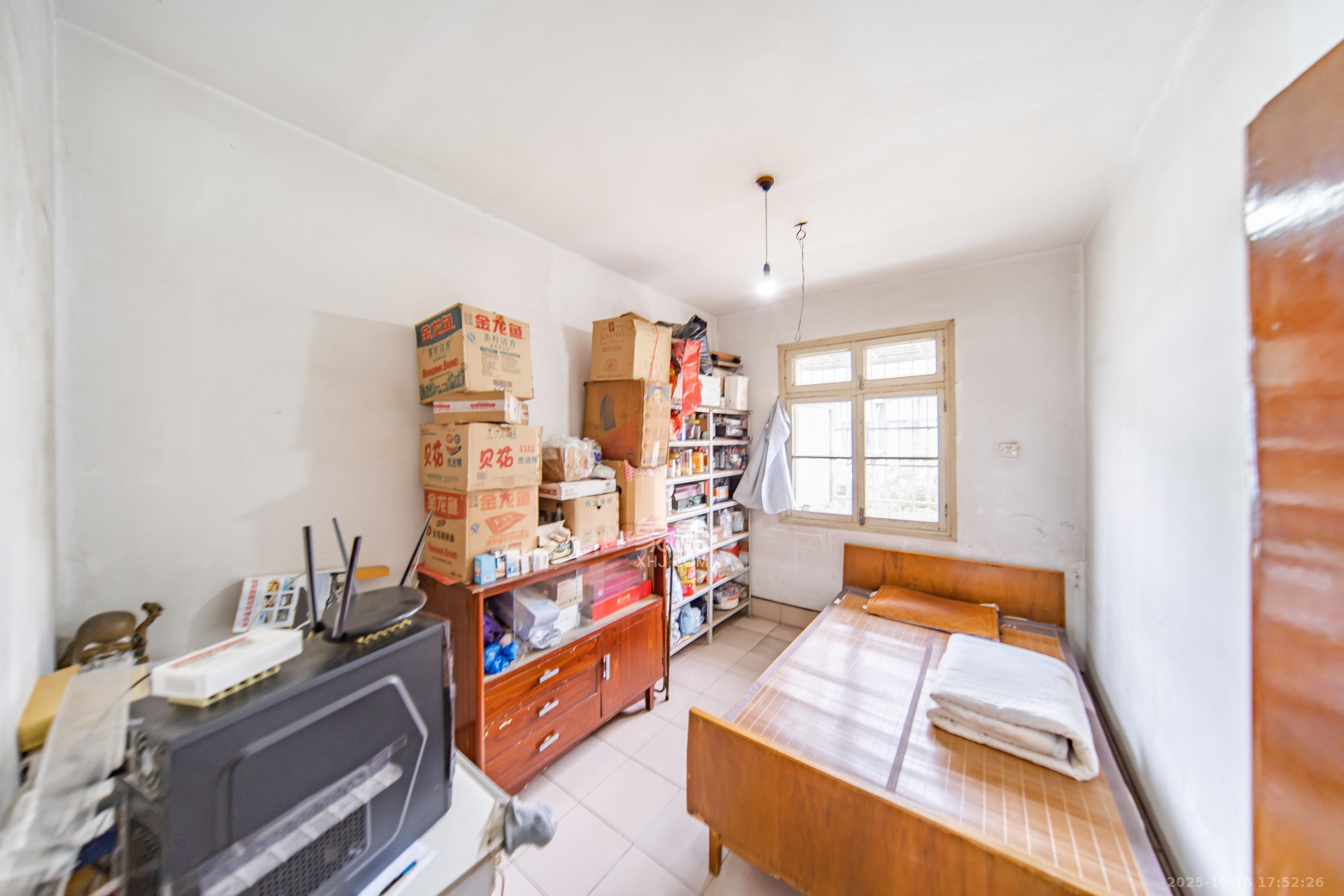 电表厂宿舍(新民路)  3室1厅1卫    80.0万 电表厂宿舍(新民路)  3室1厅1卫    80.0万卧室