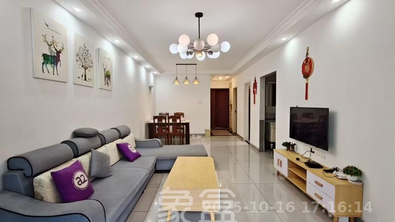 南山十里天池 3室2厅1卫 1800.0元/月 南山十里天池 3室2厅1卫 1800.0元/月室内图