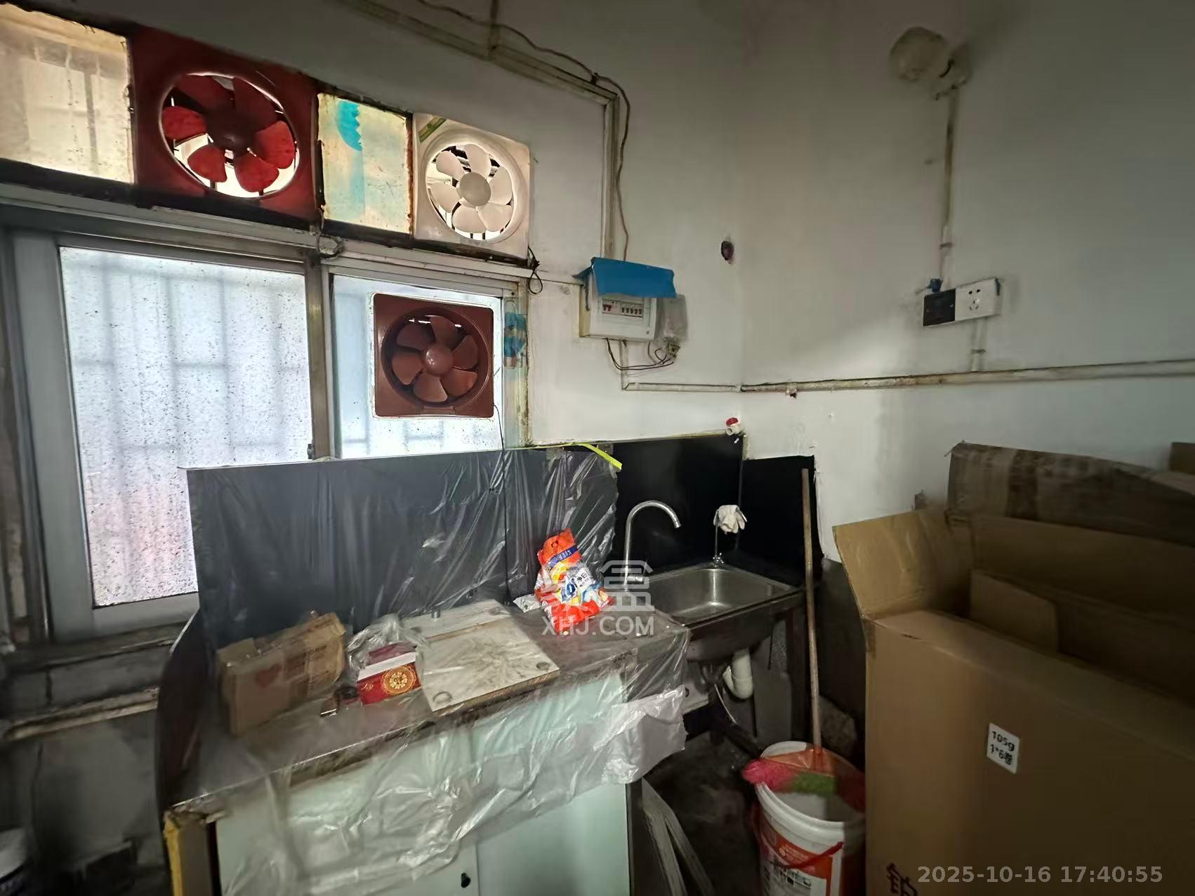 杨家山散盘  2室0厅2卫    1500.0元/月室内图