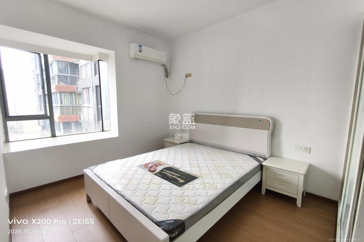 滨江君悦香邸 3室2厅2卫 3000.0元/月 滨江君悦香邸 3室2厅2卫 3000.0元/月室内图