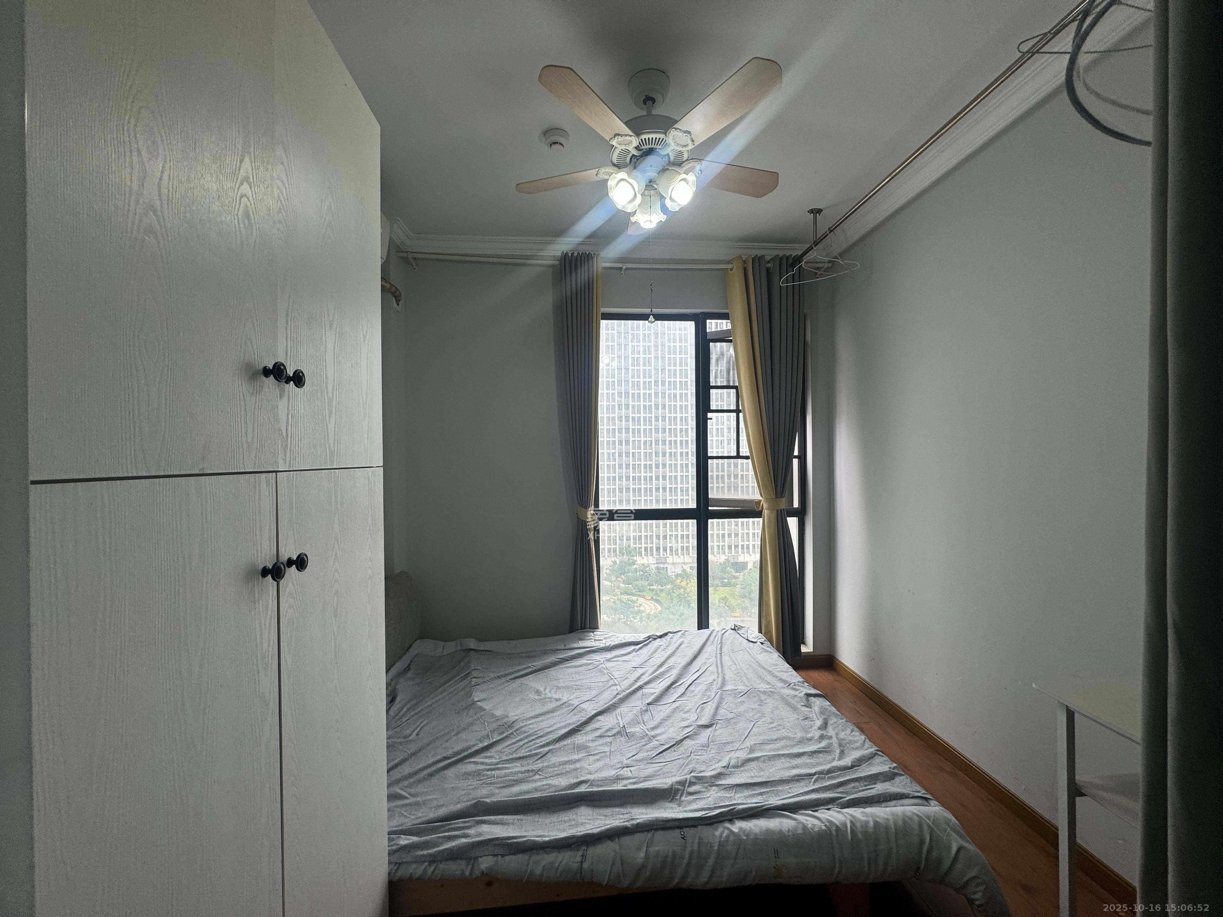 欧亚达国际广场  2室1厅1卫    2200.0元/月室内图