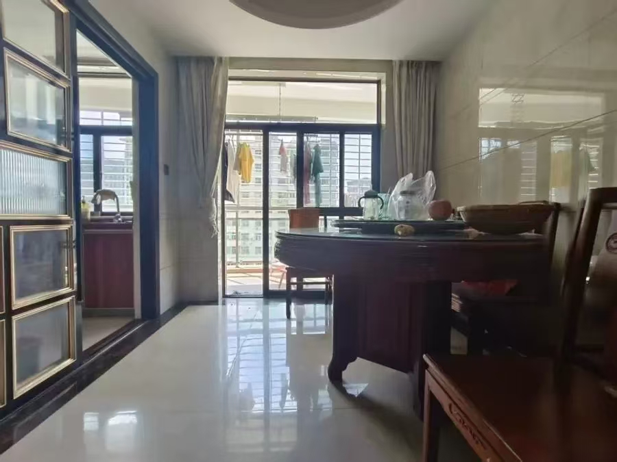 达嘉豪苑 3室2厅2卫 178.65万 达嘉豪苑 3室2厅2卫 178.65万室内图