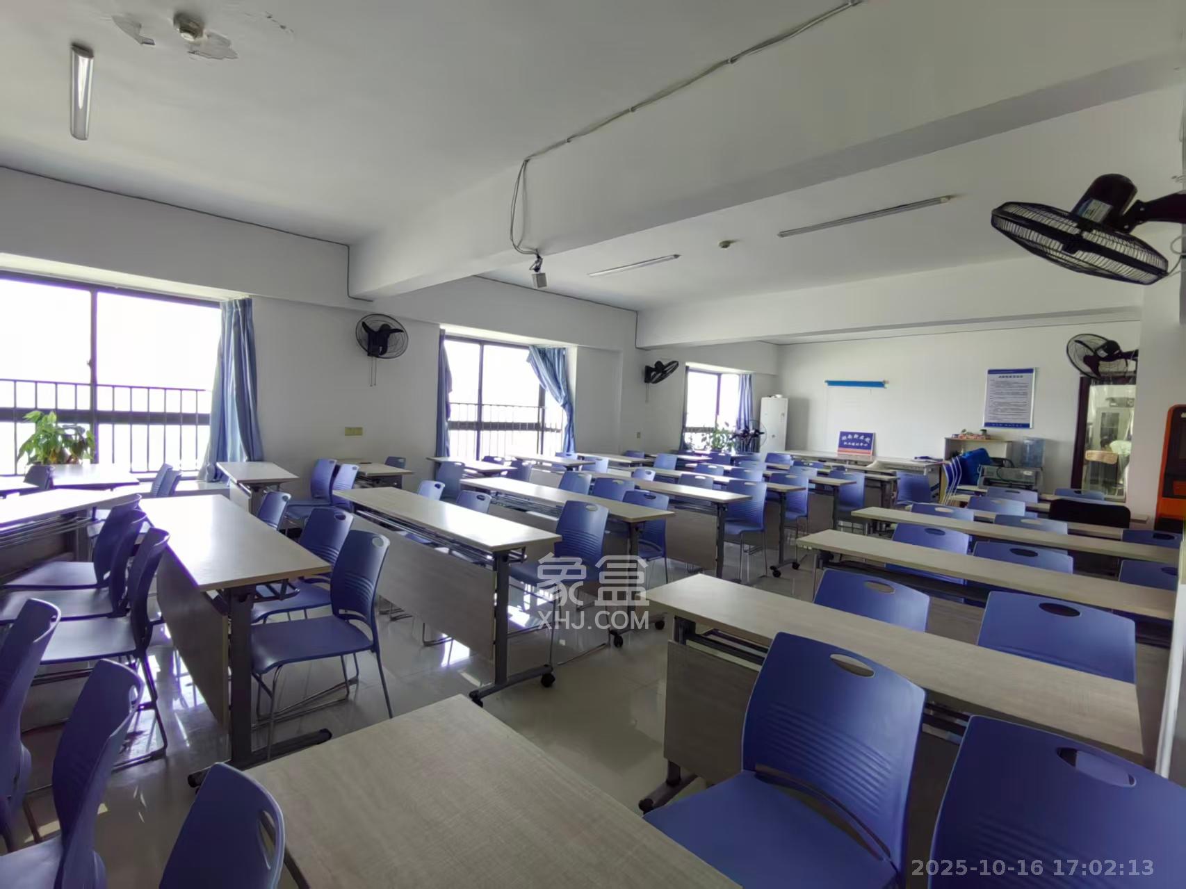 世纪桃花苑  1室1厅1卫    1200.0元/月 世纪桃花苑  1室1厅1卫    1200.0元/月室内图1