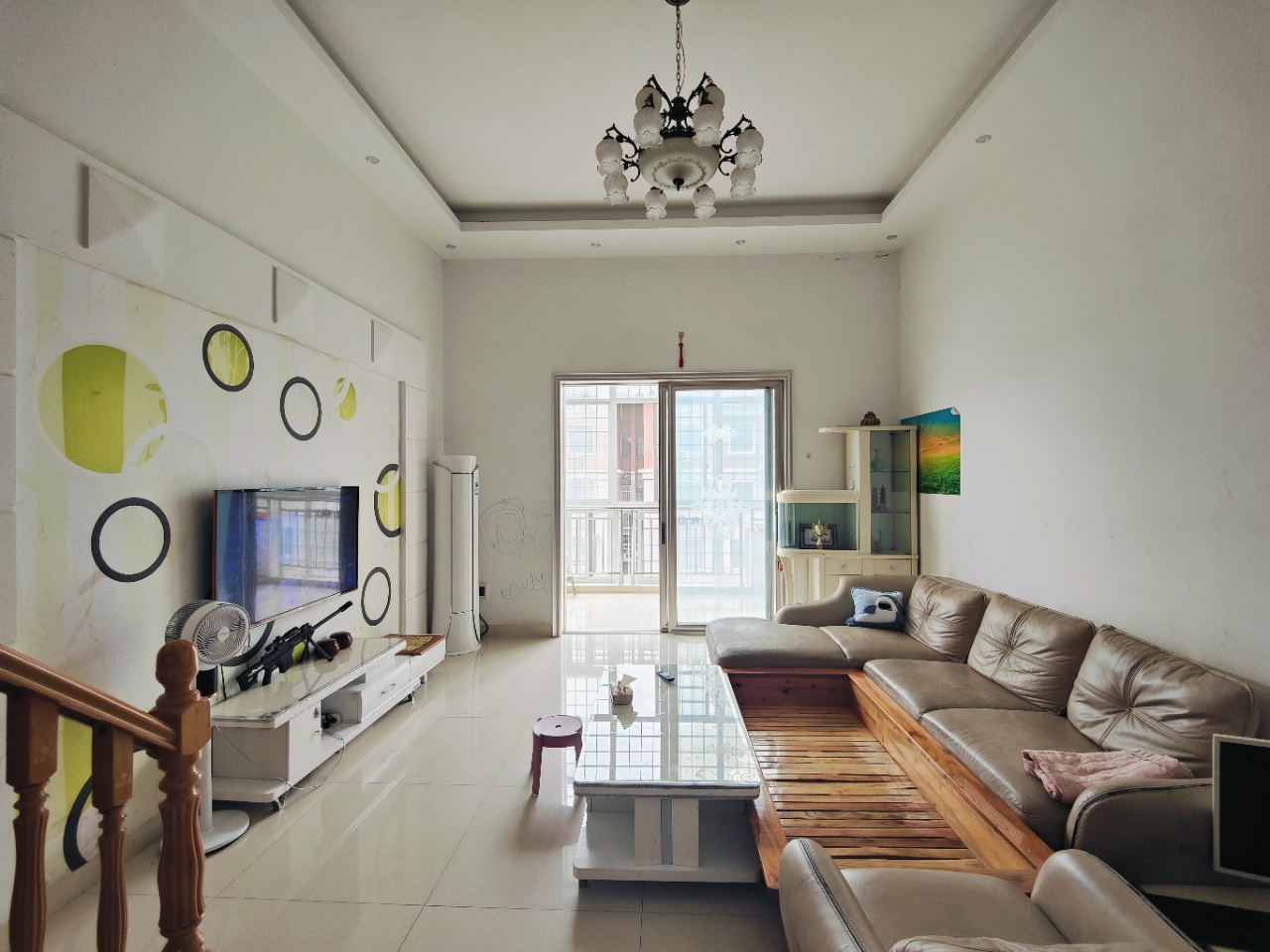 上城世家  5室2厅3卫    68.0万室内图1