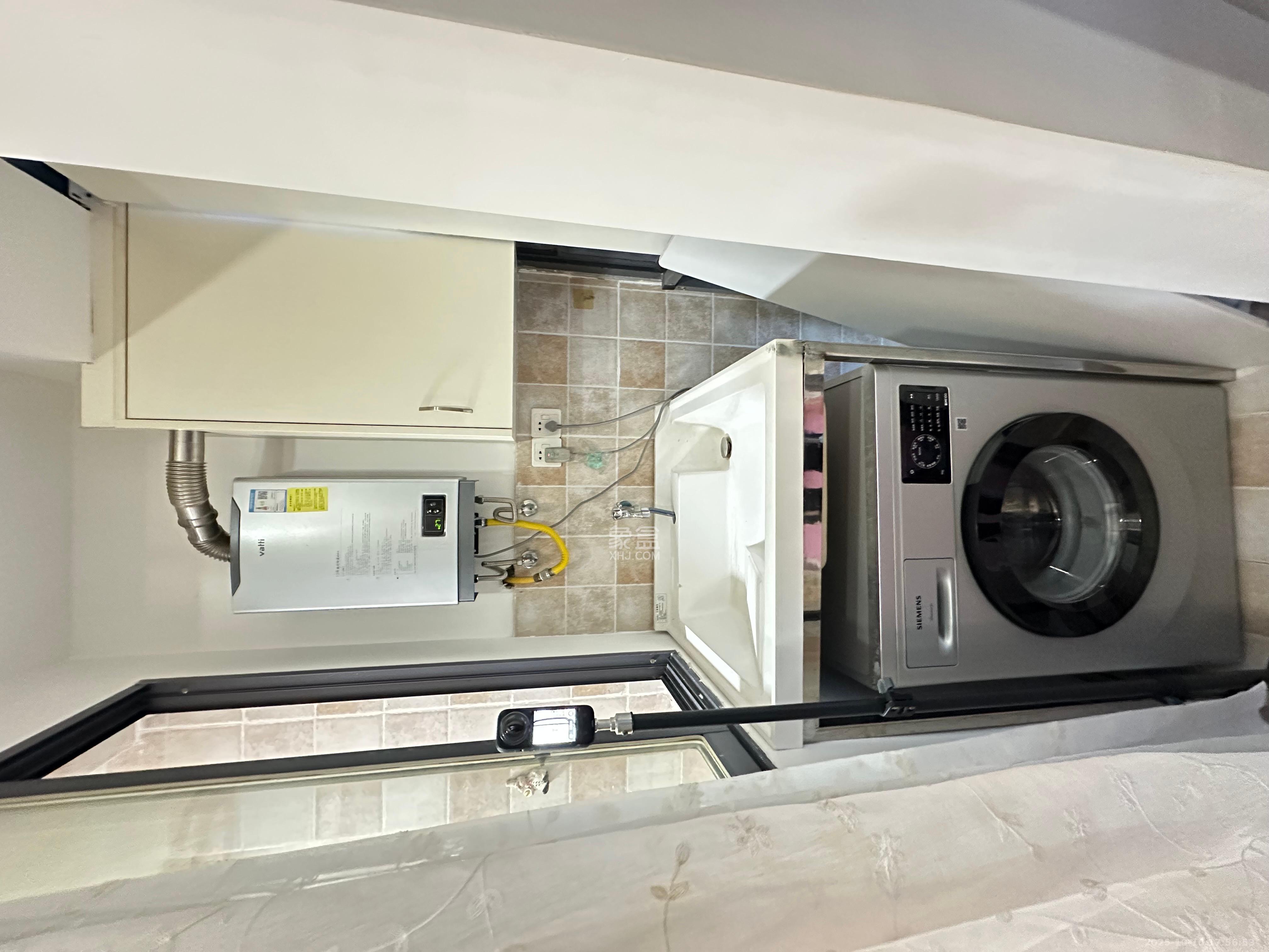 第六都（陆都小区）  1室1厅1卫    1700.0元/月室内图