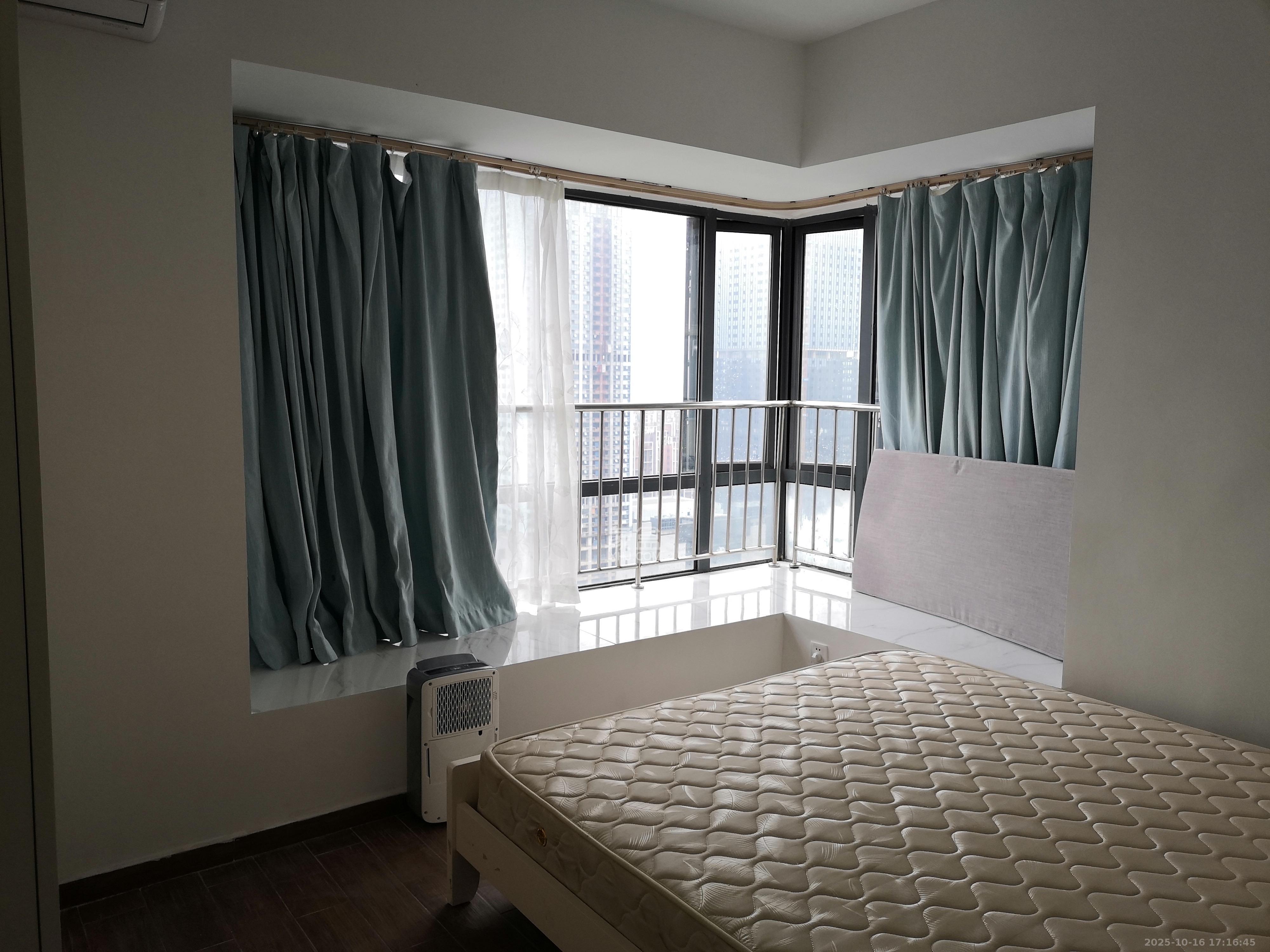 恒基凯旋门一二期  3室2厅1卫    2200.0元/月 恒基凯旋门一二期  3室2厅1卫    2200.0元/月室内图