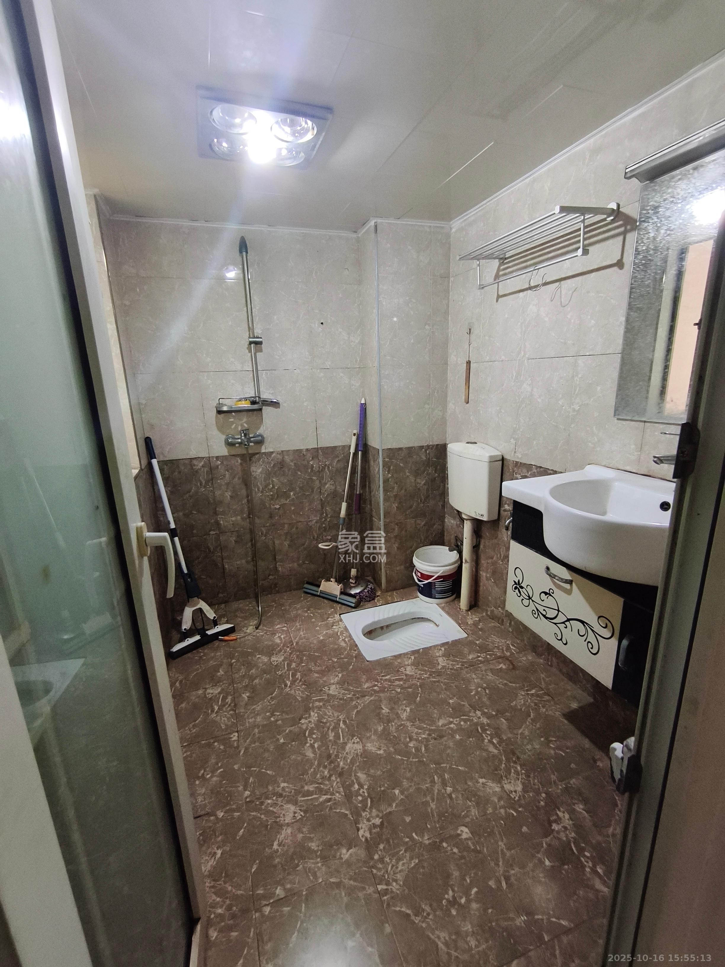 旭辉藏郡（藏郡、旭湘华府)  3室2厅1卫    2500.0元/月室内图