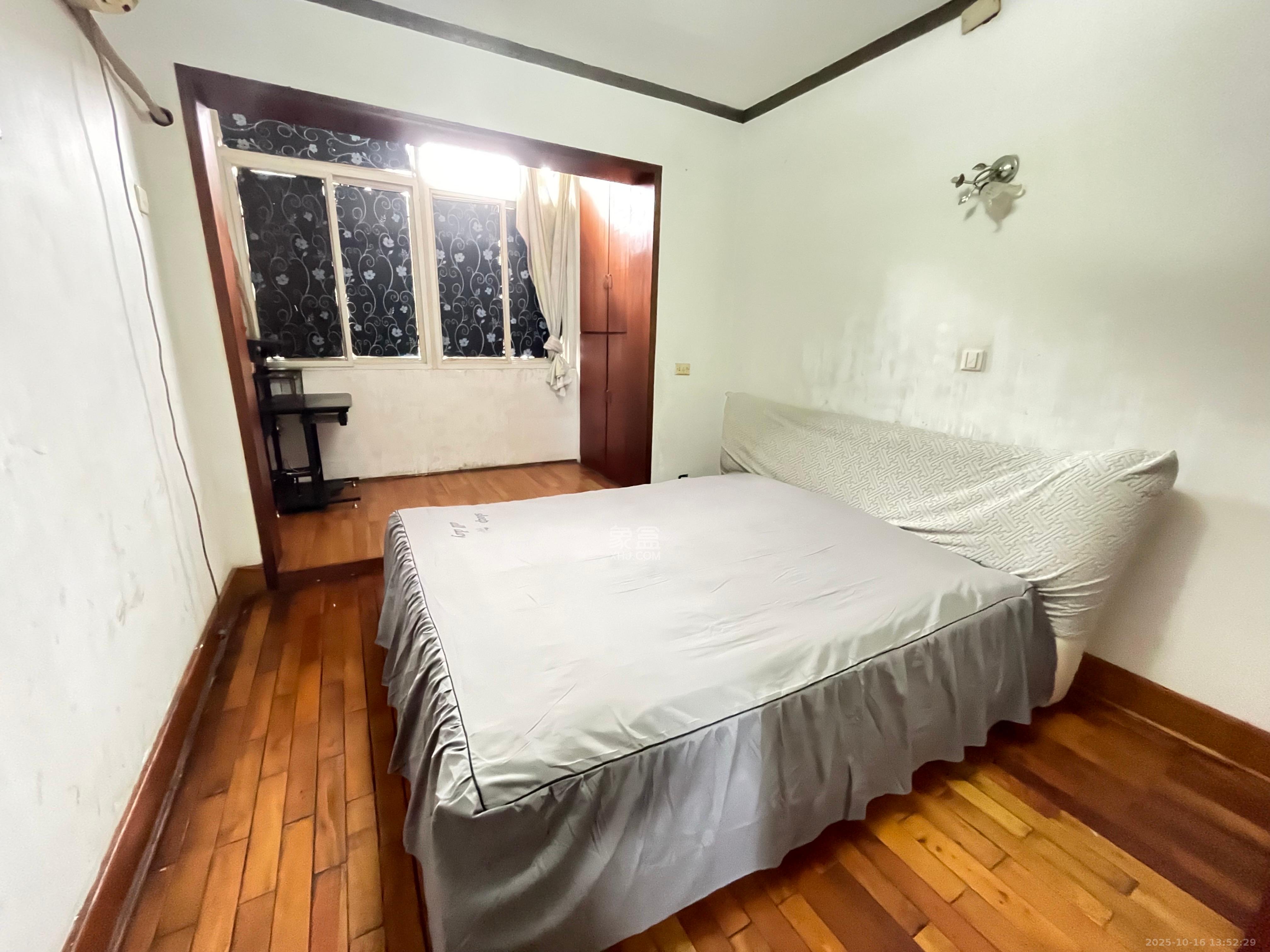 中建五局信和苑二区  3室2厅1卫    1200.0元/月 中建五局信和苑二区  3室2厅1卫    1200.0元/月室内图