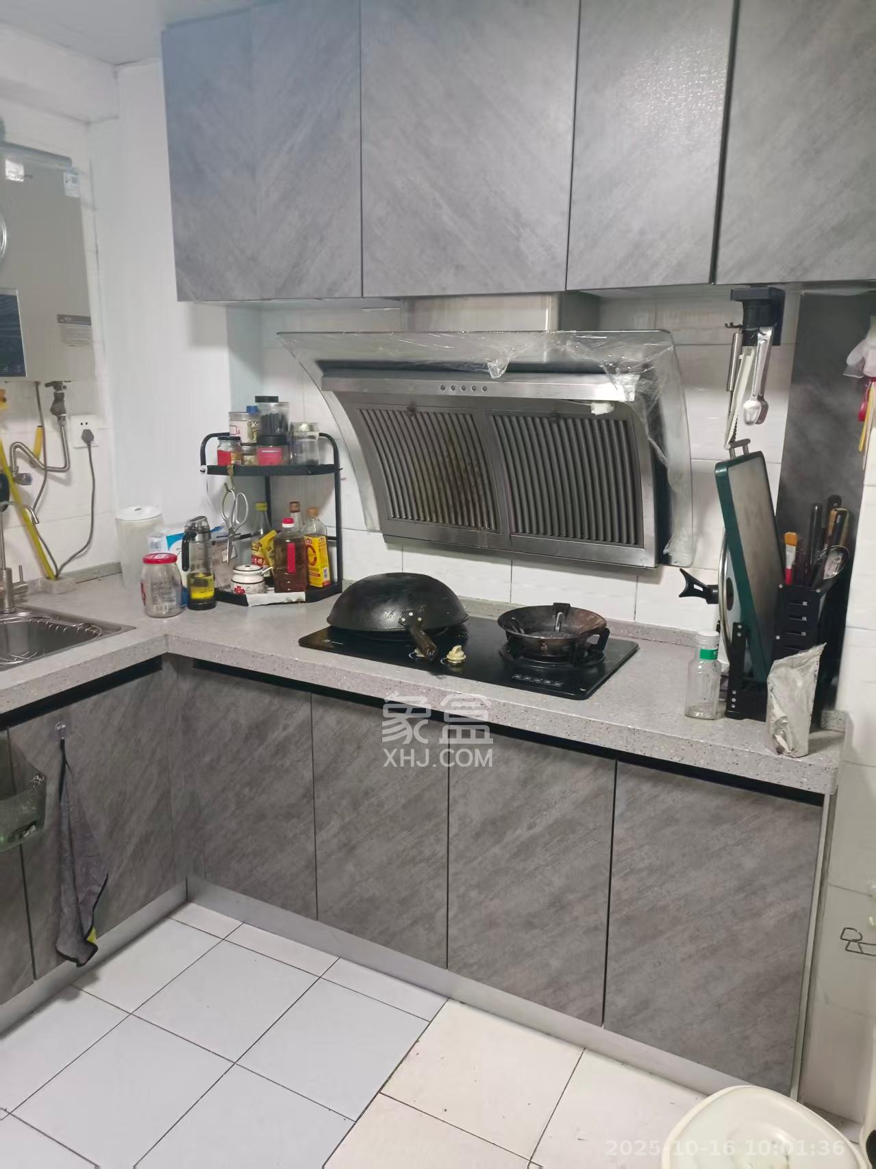 他城（天鸿时代公寓）  3室2厅1卫    2500.0元/月室内图