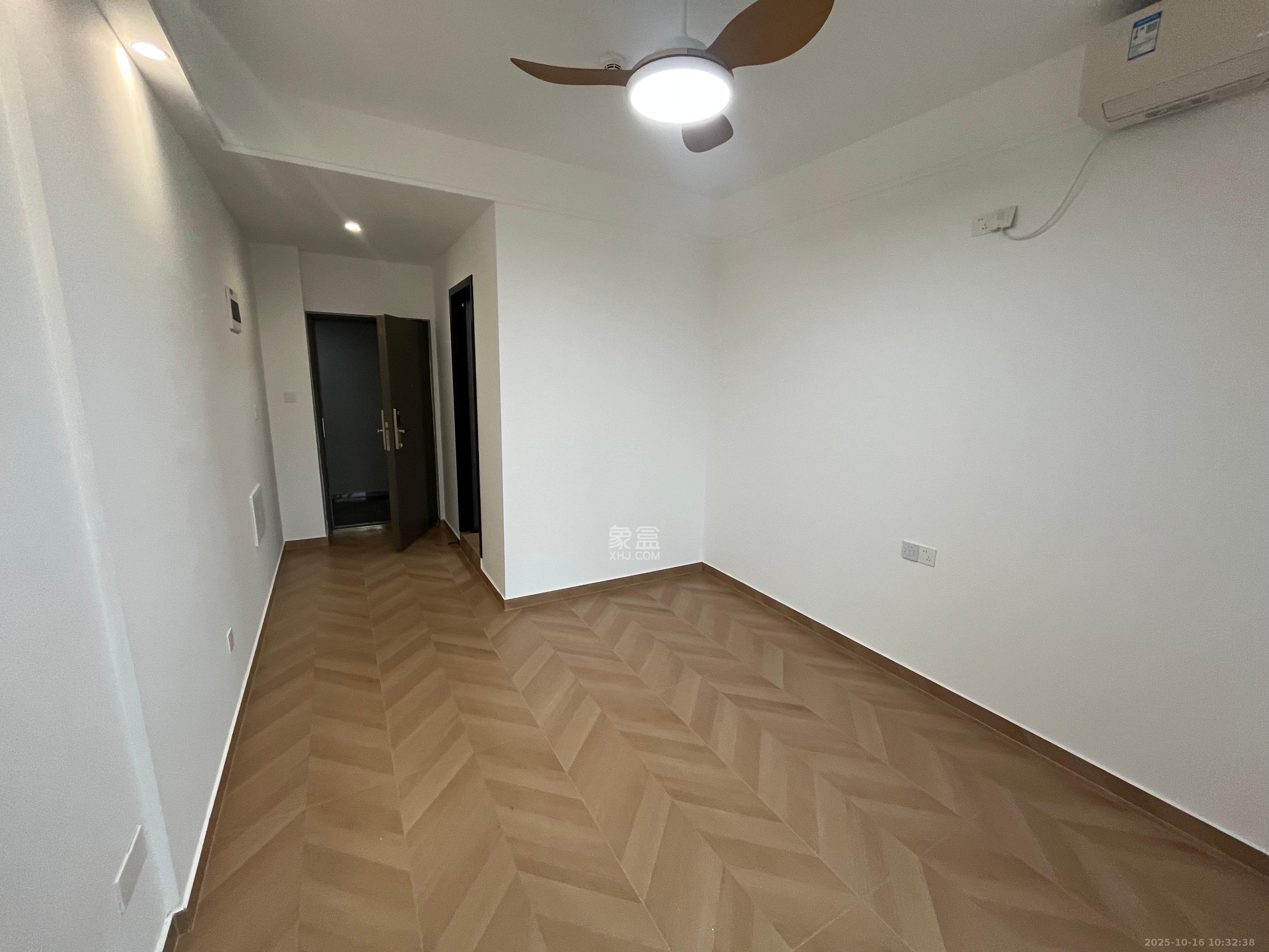 卓越伊景寓  1室1厅1卫    1650.0元/月室内图