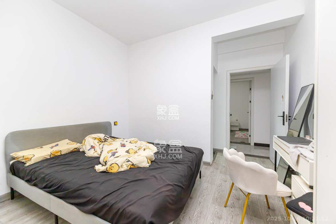 长高圆梦佳苑 3室2厅2卫 62.0万 长高圆梦佳苑 3室2厅2卫 62.0万卧室