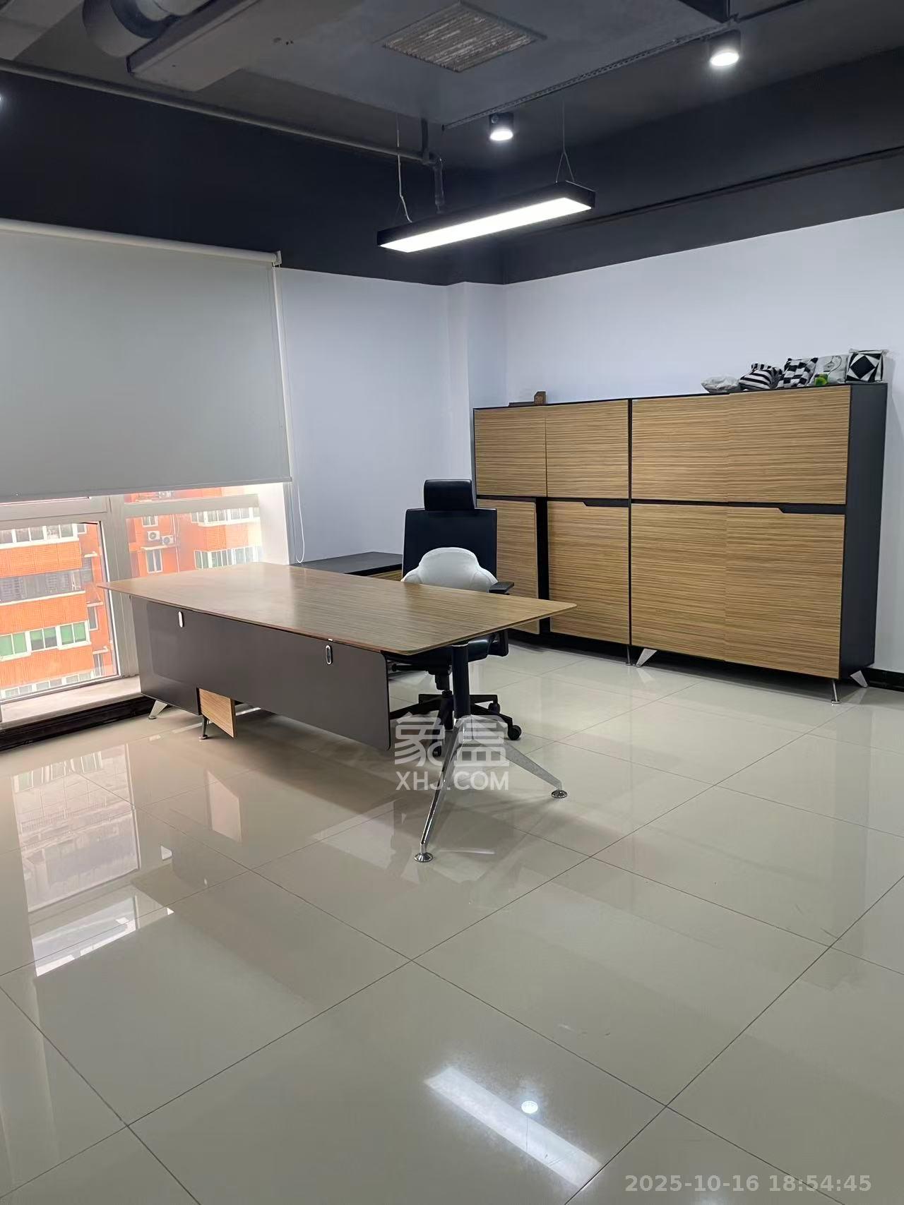 新时空  1室1厅1卫    5000.0元/月室内图