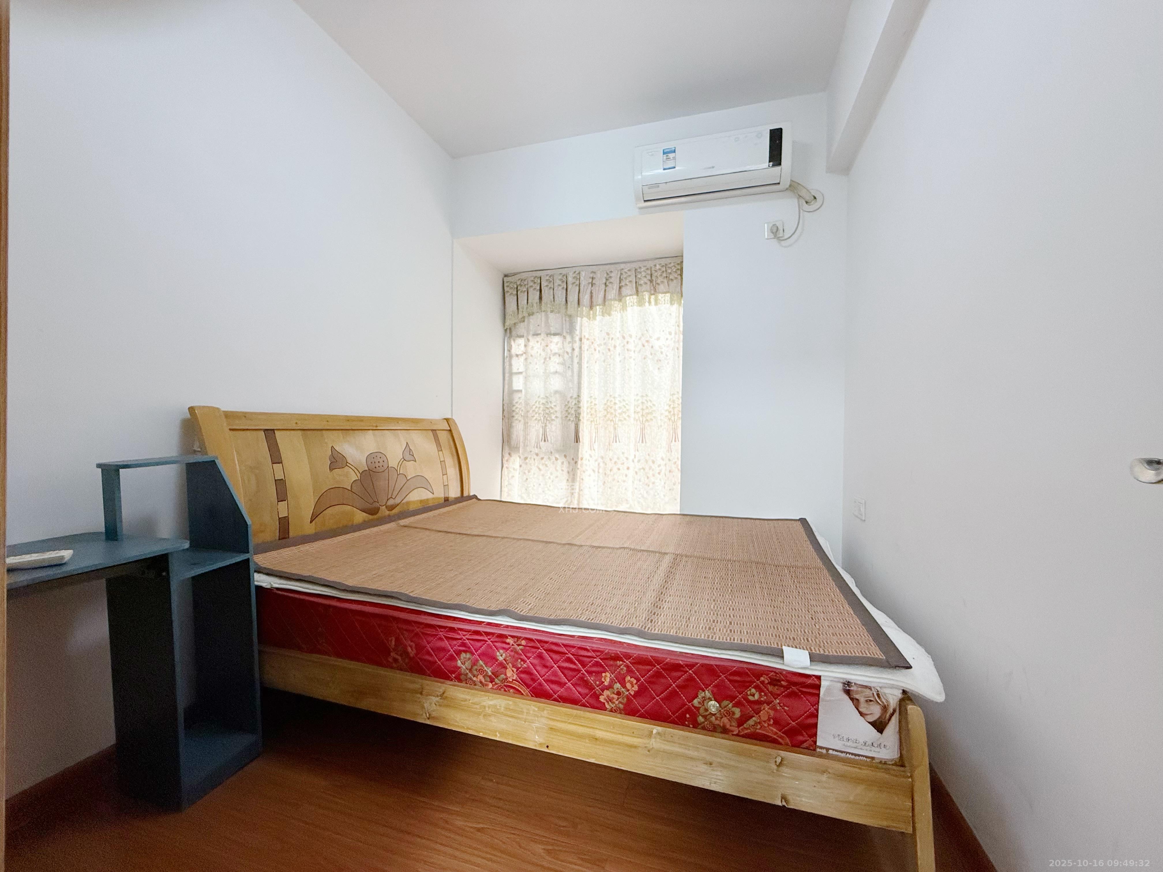 蓝山郡  3室2厅1卫    1800.0元/月室内图