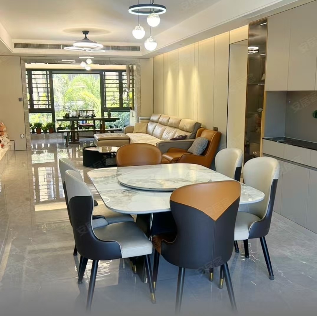 长弘御府  4室2厅2卫    390.0万