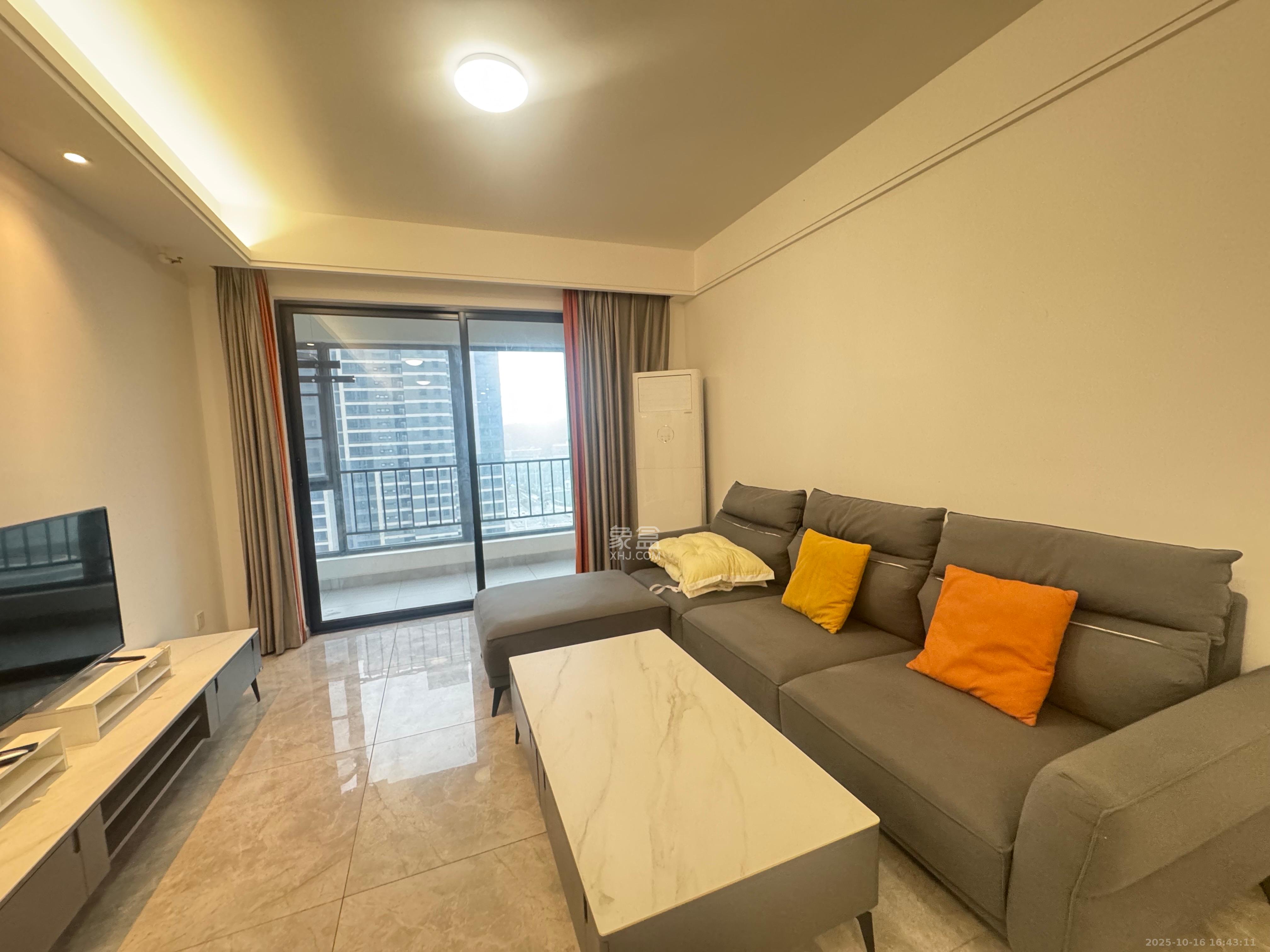 南山梅溪一方  3室1厅2卫    2700.0元/月 南山梅溪一方  3室1厅2卫    2700.0元/月室内图