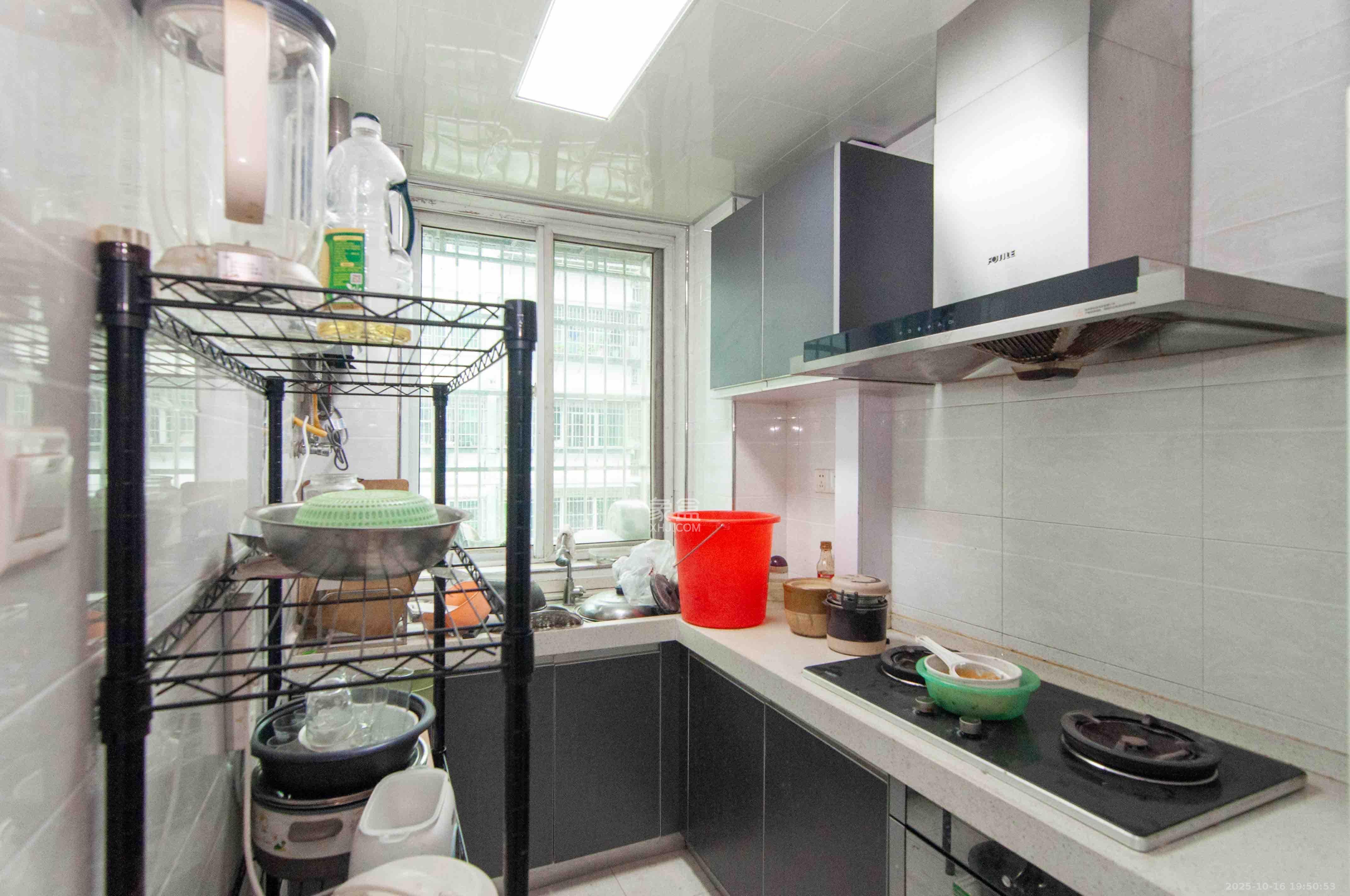 恩瑞麓山名园（龙王港小区）  3室2厅1卫    2200.0元/月室内图