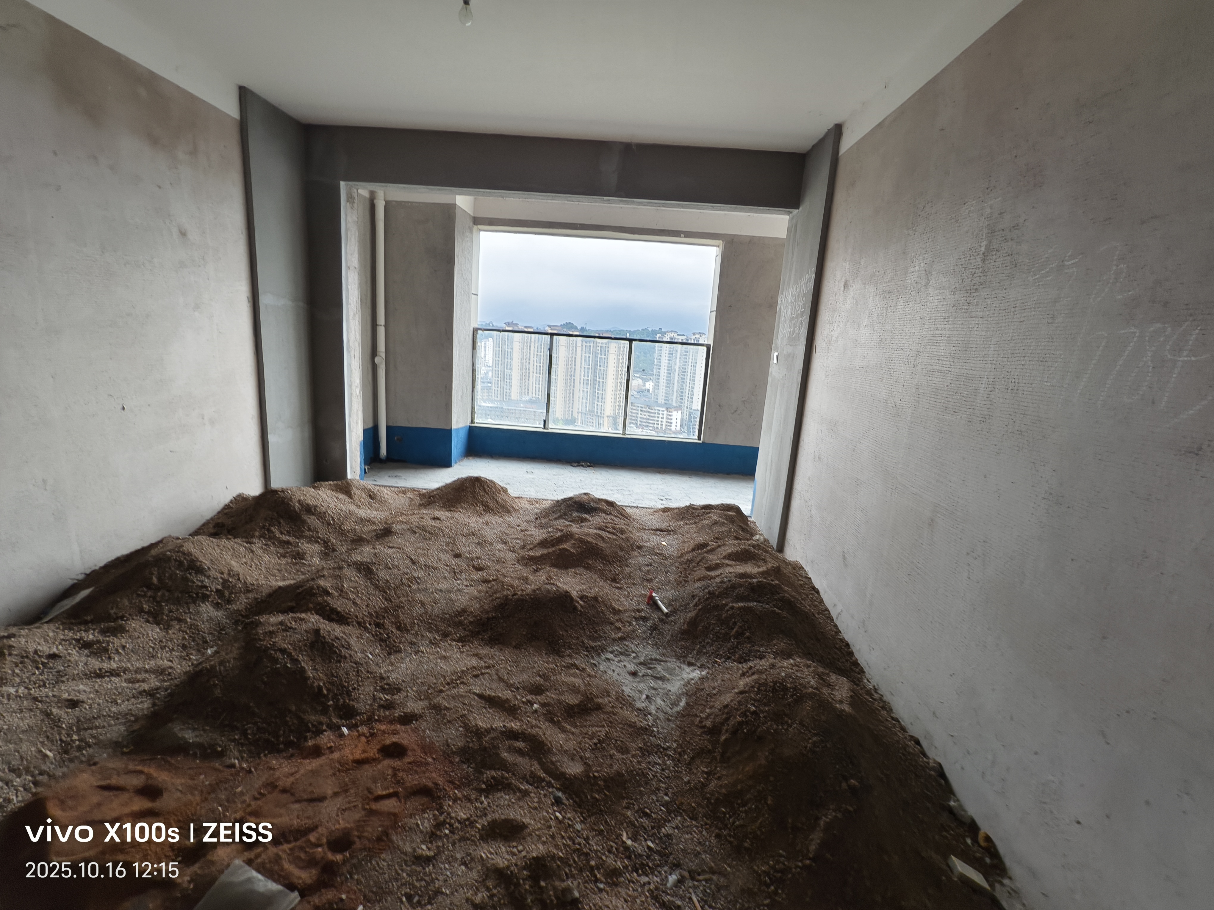 唯独逸臣公园  3室2厅2卫    61.8万