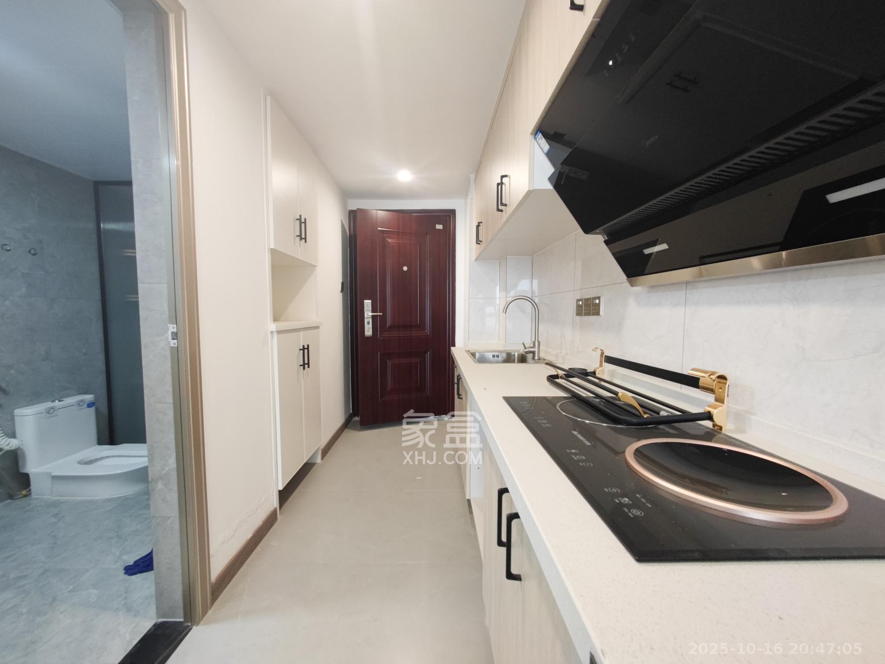 合能枫丹丽舍(柏悦名苑)  2室1厅1卫    42.0万 合能枫丹丽舍(柏悦名苑)  2室1厅1卫    42.0万厨房