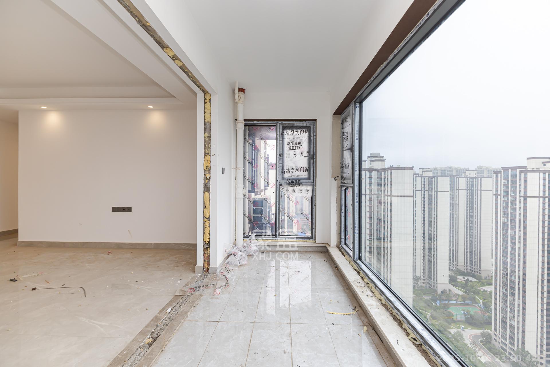 金富湘江悦城  4室2厅2卫    135.0万 金富湘江悦城  4室2厅2卫    135.0万阳台