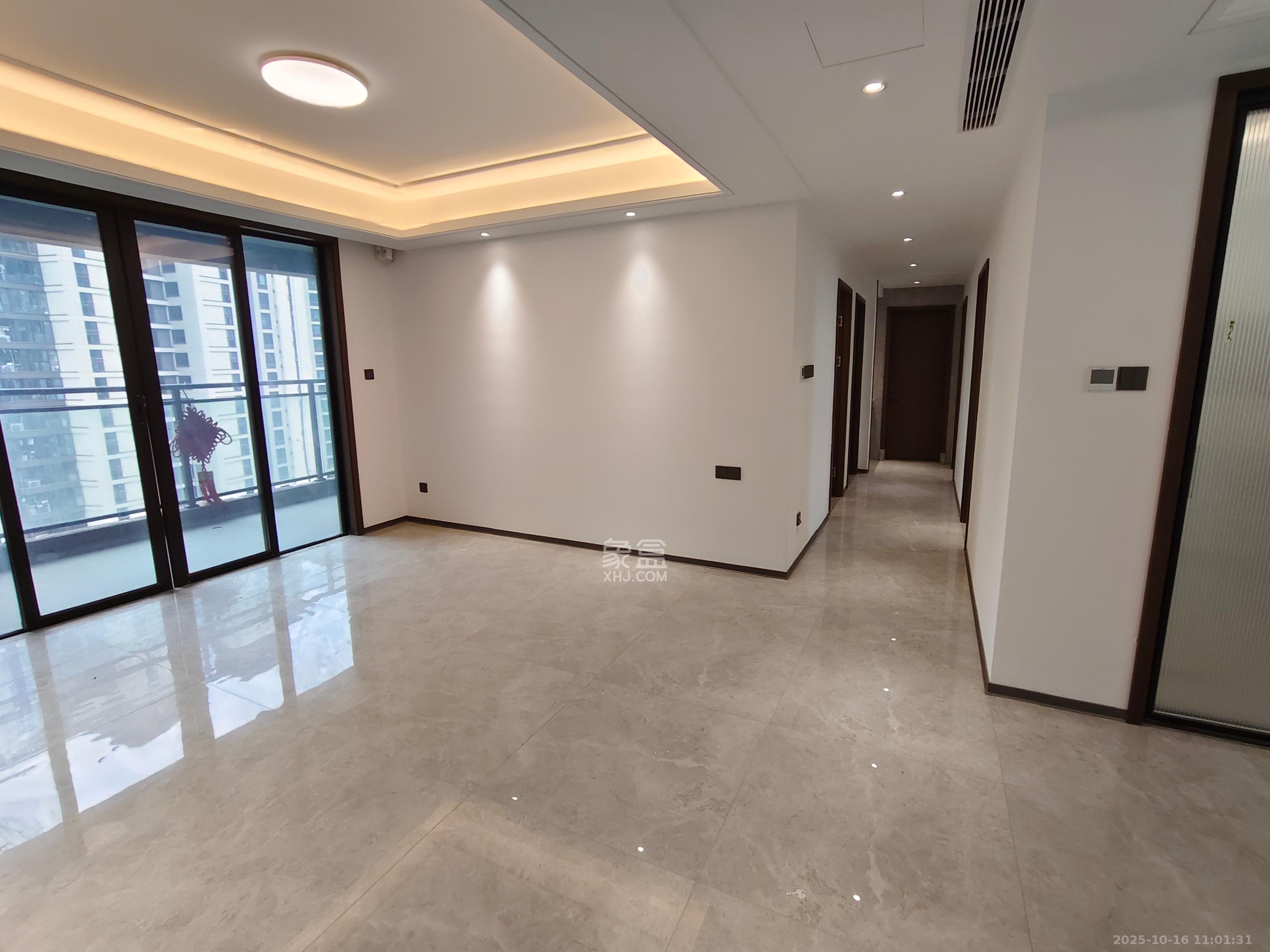 荣盛锦绣学府  1室1厅1卫    2000.0元/月室内图