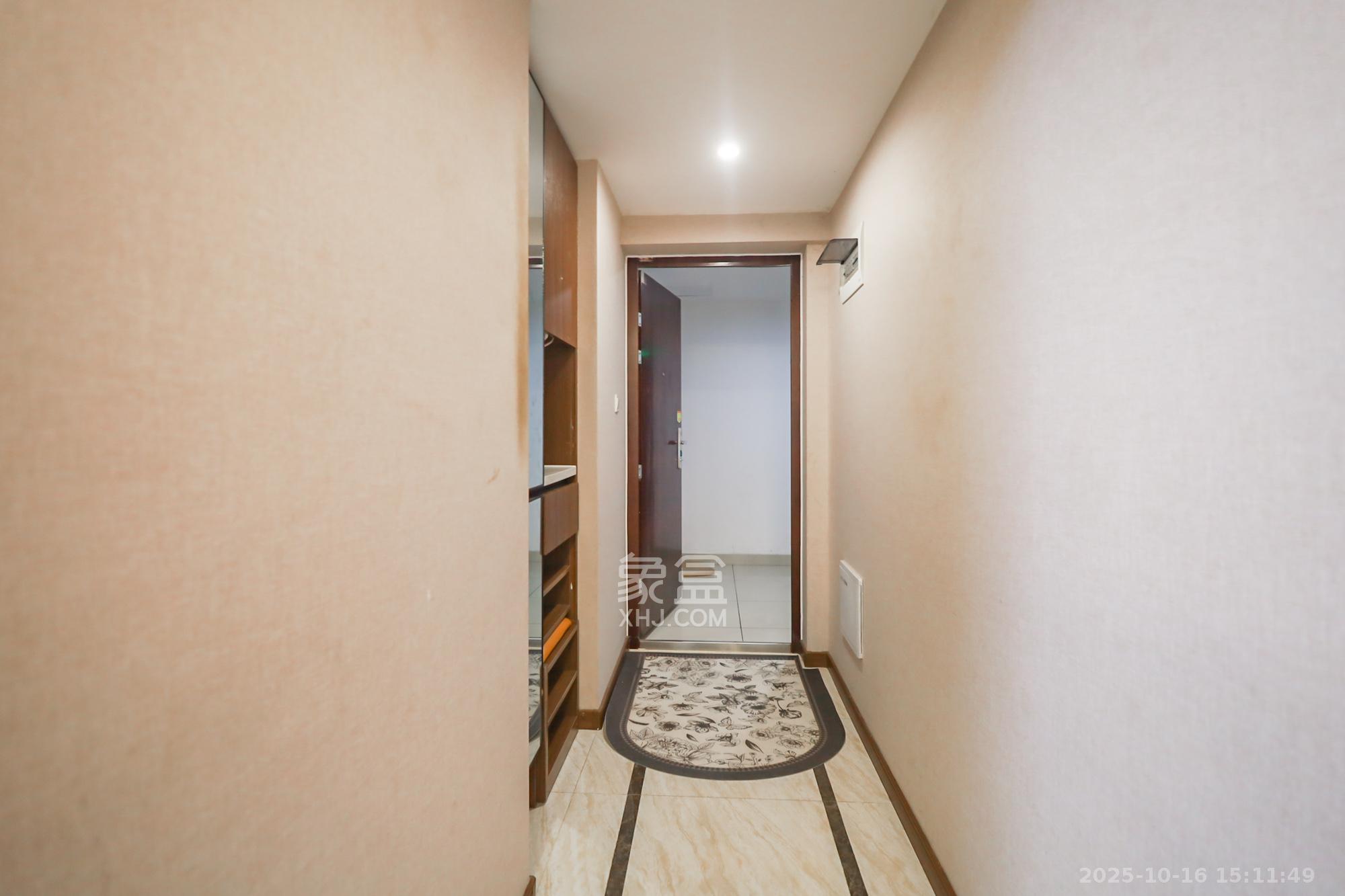 万科里金域国际  3室2厅2卫    158.0万 万科里金域国际  3室2厅2卫    158.0万其他