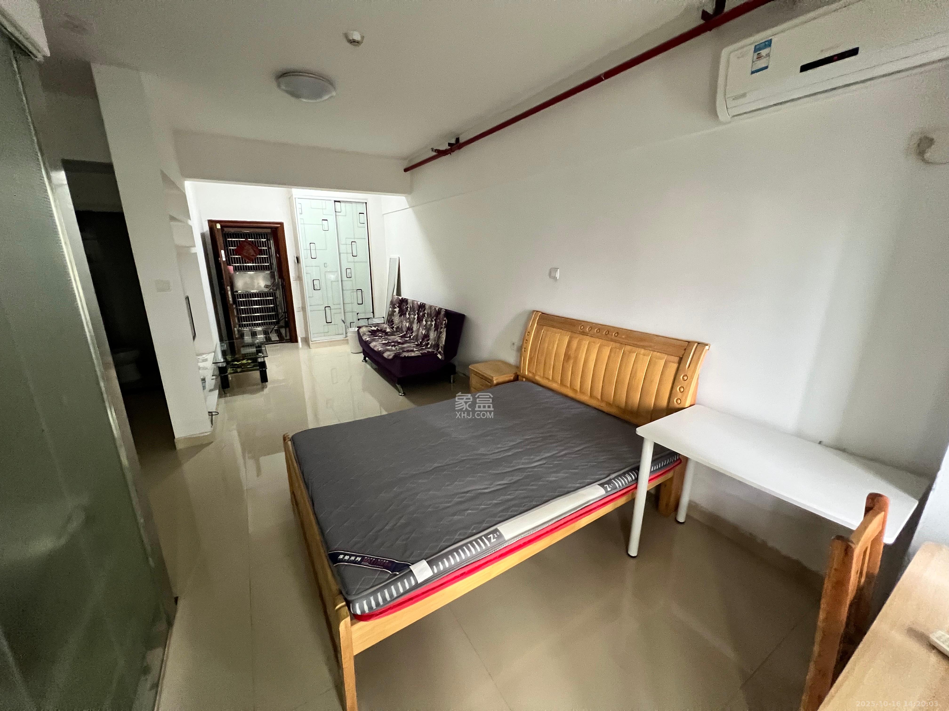 万博汇  1室1厅1卫    1600.0元/月