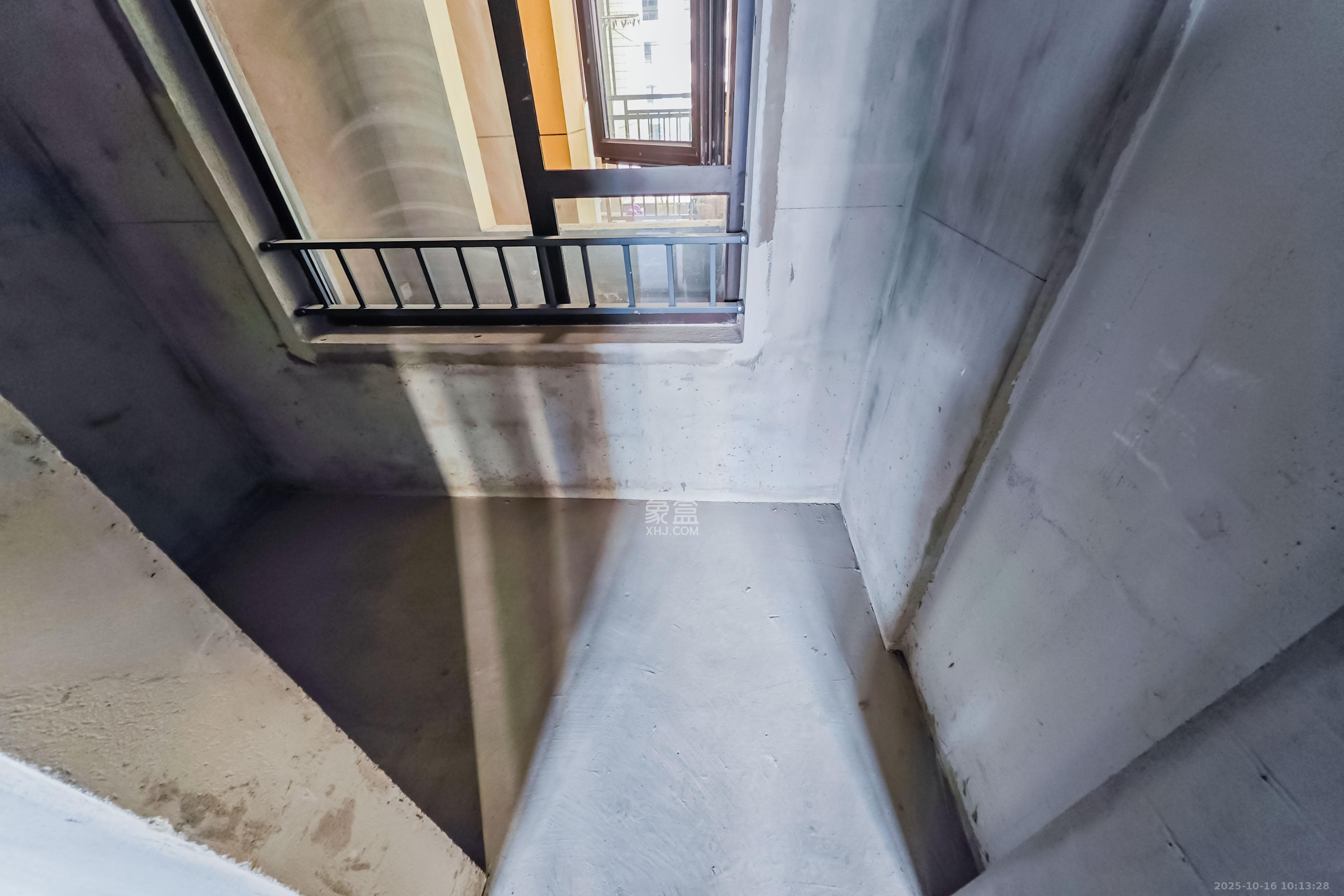 中天星耀城  3室2厅2卫    115.0万 中天星耀城  3室2厅2卫    115.0万其他