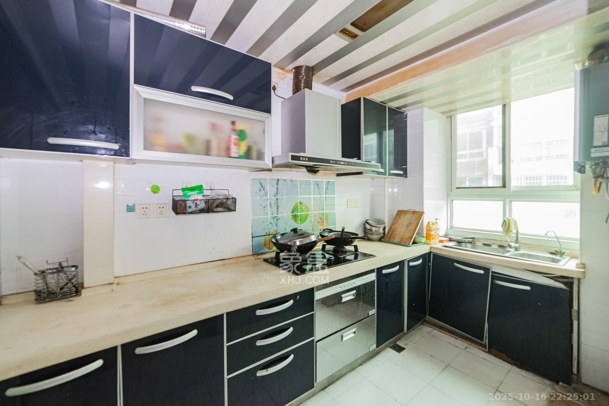 恒鑫澜北湾  3室2厅2卫    78.0万 恒鑫澜北湾  3室2厅2卫    78.0万厨房