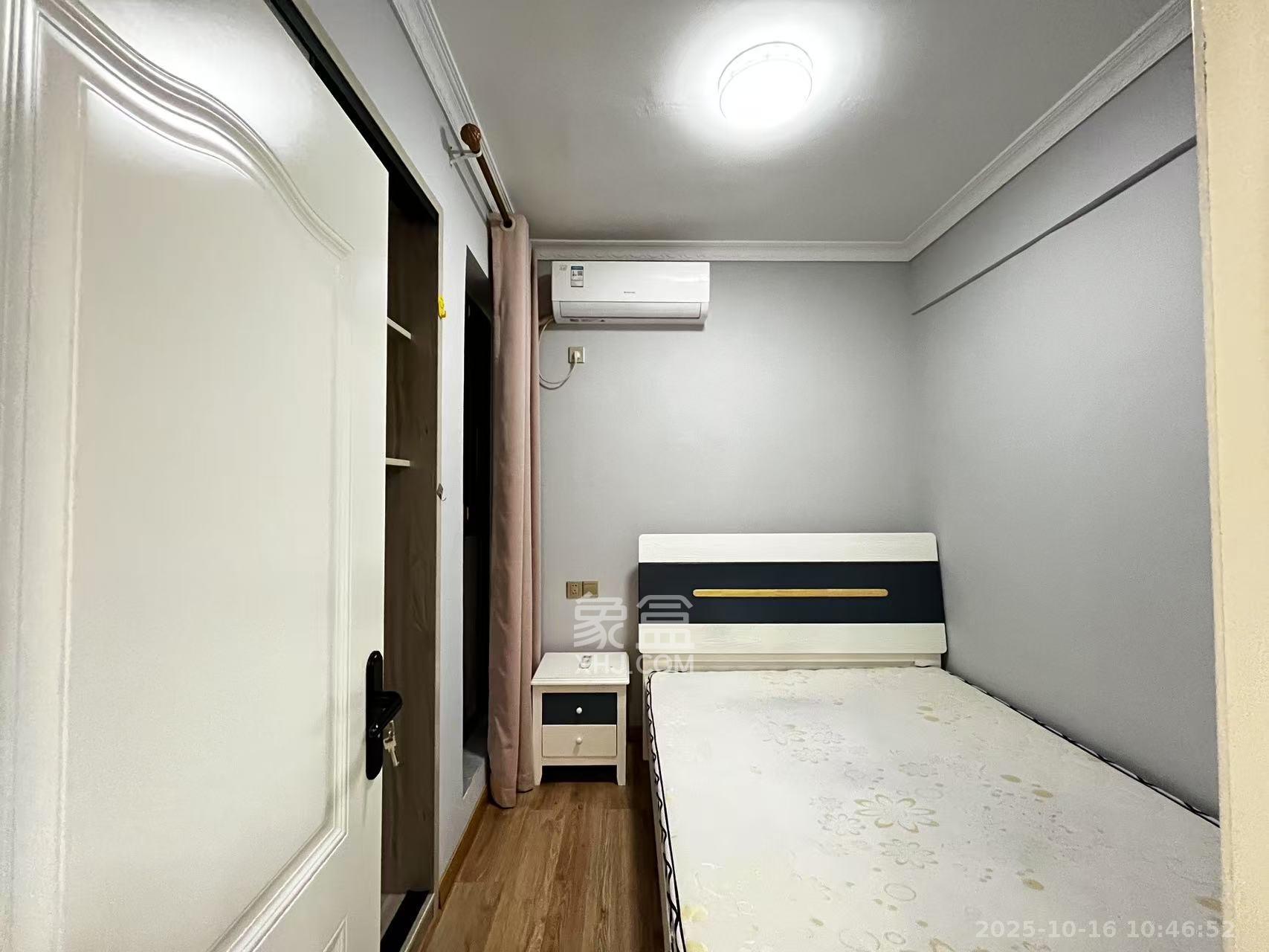 天健城  2室1厅1卫    2800.0元/月室内图