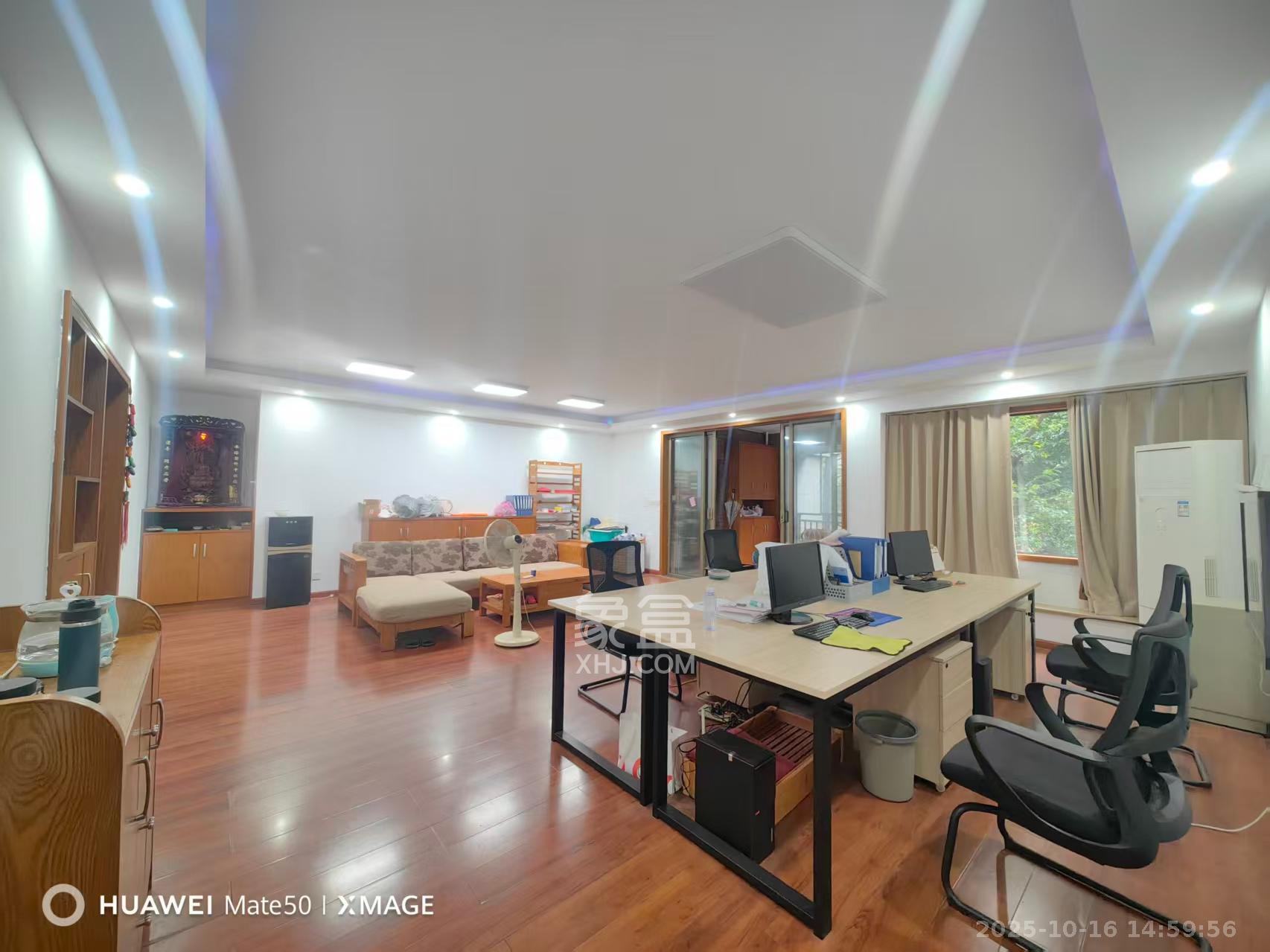 奥林匹克花园  4室2厅2卫    4000.0元/月 奥林匹克花园  4室2厅2卫    4000.0元/月室内图