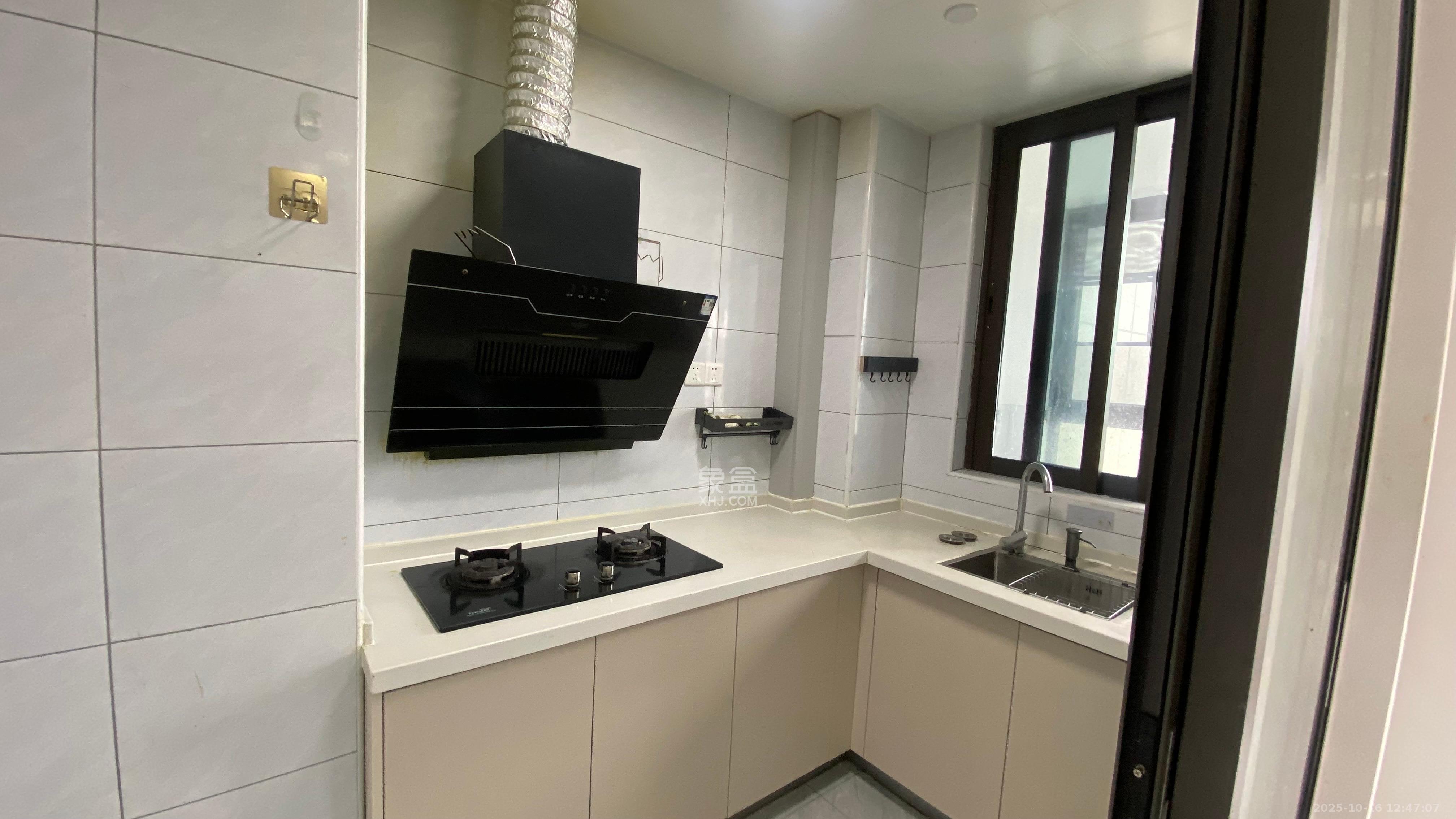 明昇壹城(明昇时代广场)二期  3室2厅2卫    2900.0元/月 明昇壹城(明昇时代广场)二期  3室2厅2卫    2900.0元/月室内图