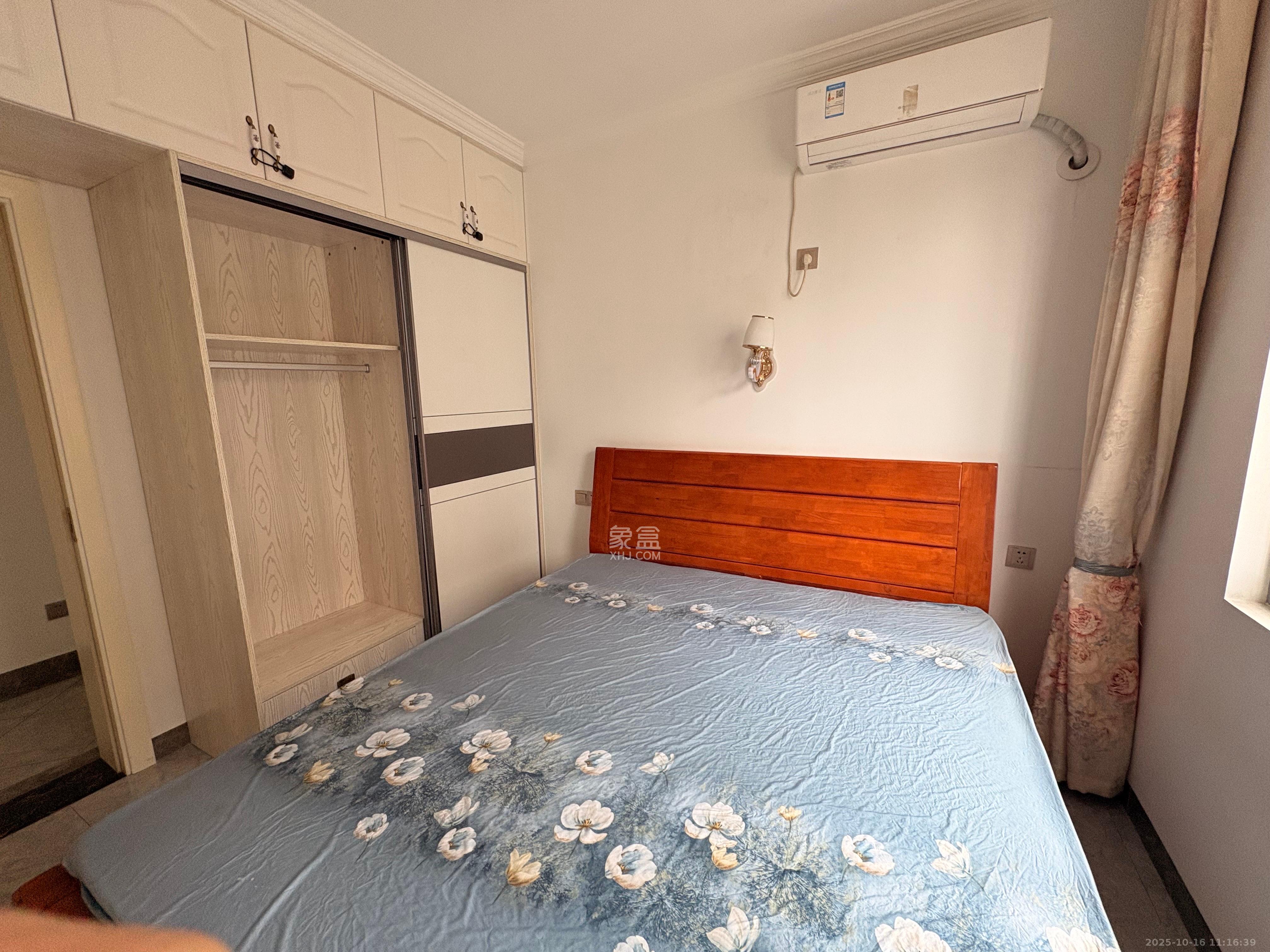 汇景豪庭  1室2厅1卫    2500.0元/月室内图