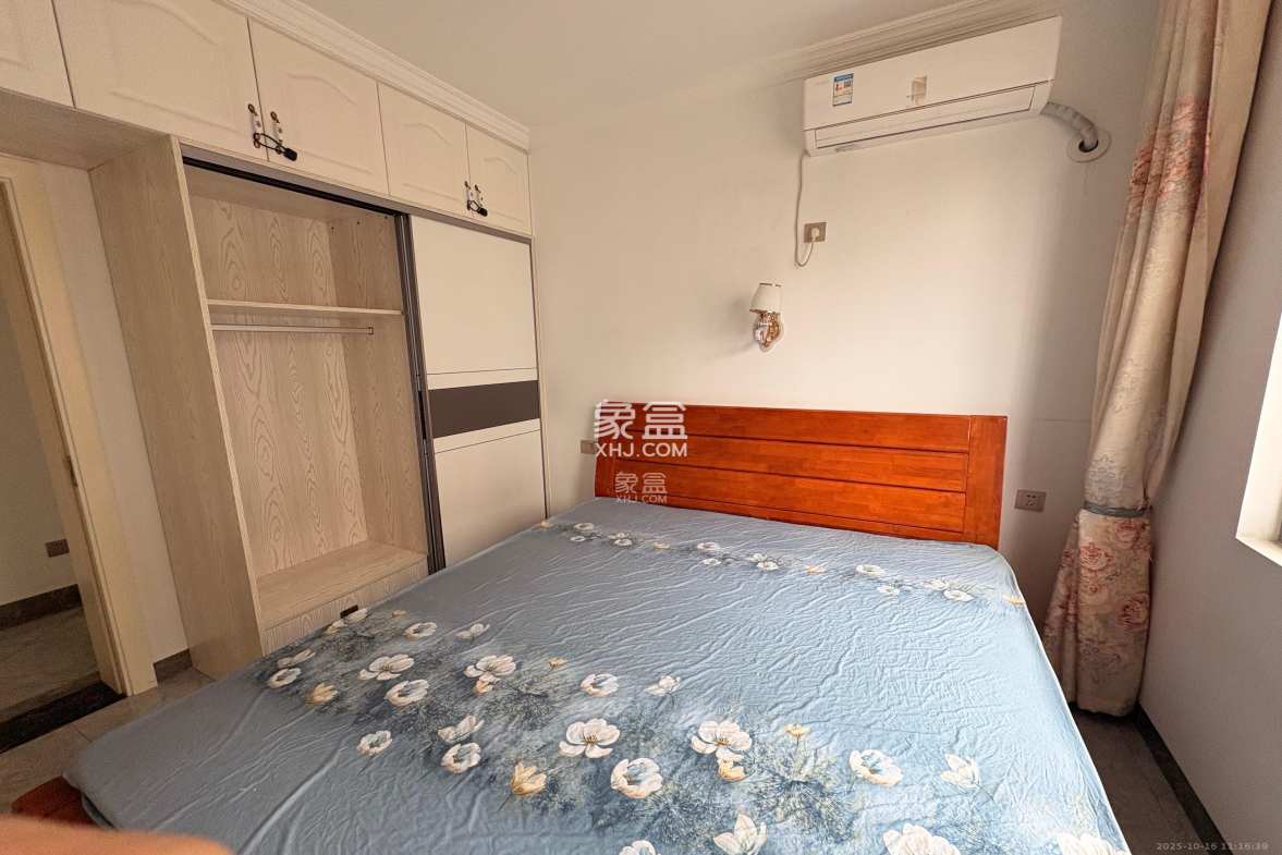 汇景豪庭 1室2厅1卫 2500.0元/月 汇景豪庭 1室2厅1卫 2500.0元/月室内图