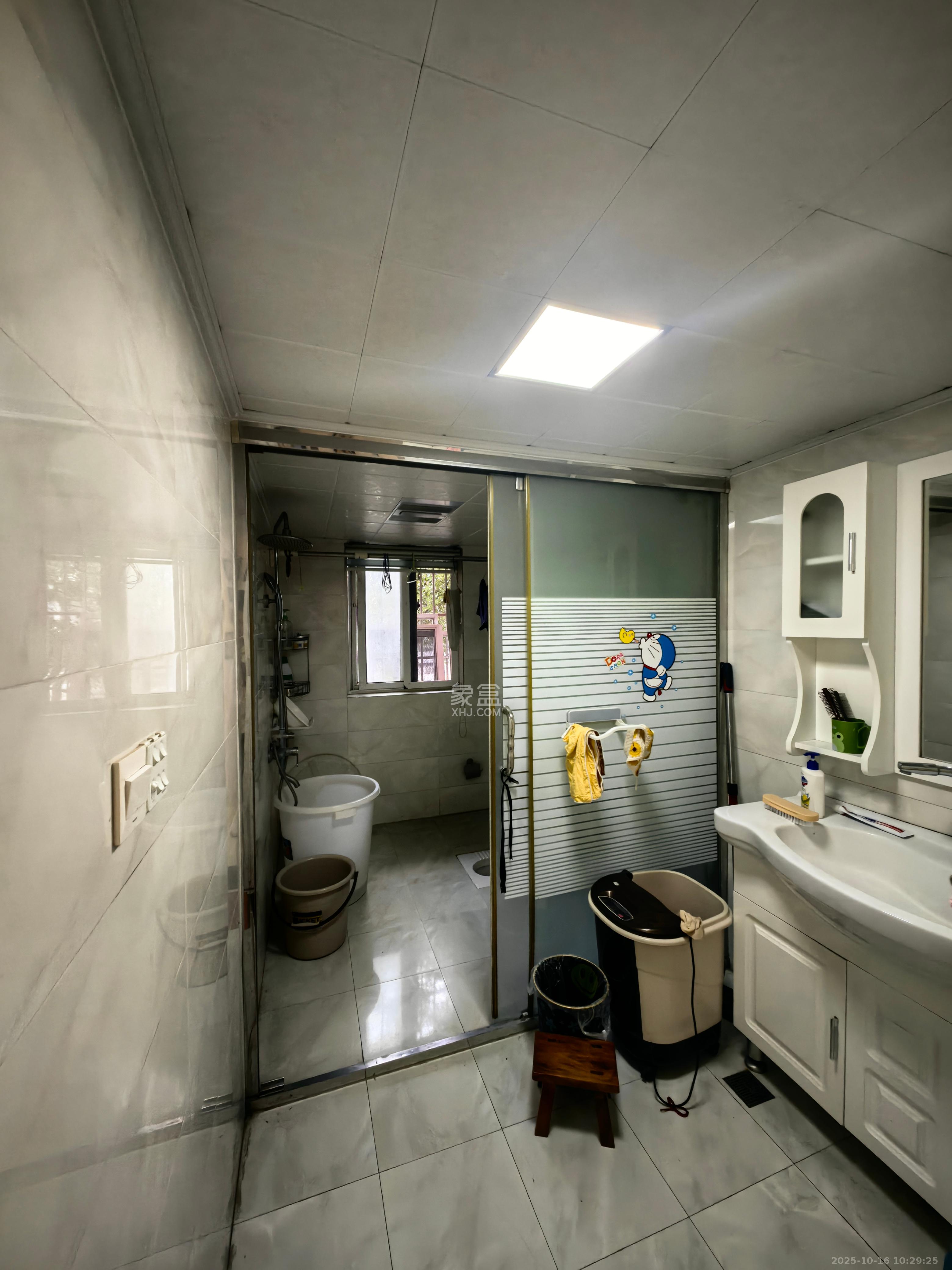 磊鑫嘉苑（地质局单位房）  3室2厅2卫    2000.0元/月室内图