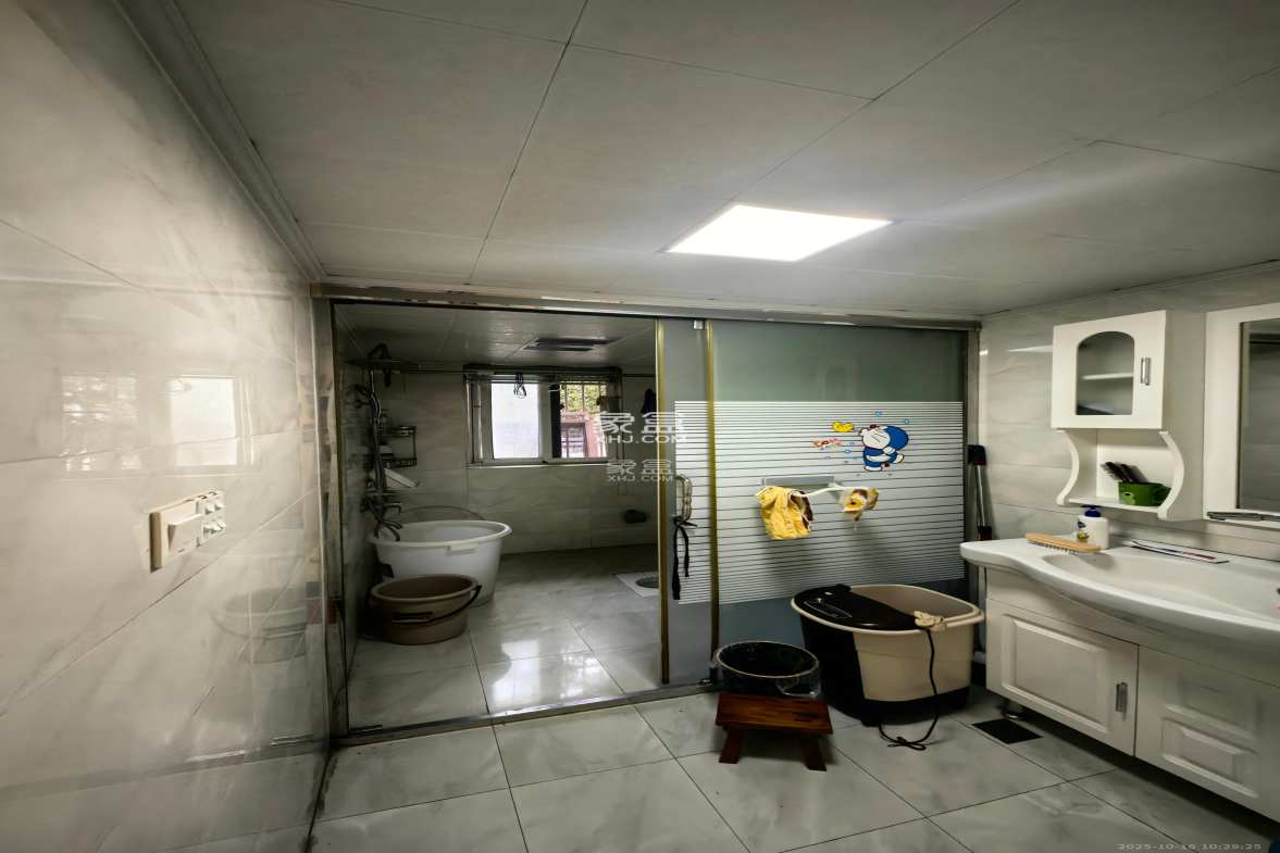 磊鑫嘉苑(地质局单位房) 3室2厅2卫 2000.0元/月 磊鑫嘉苑(地质局单位房) 3室2厅2卫 2000.0元/月室内图