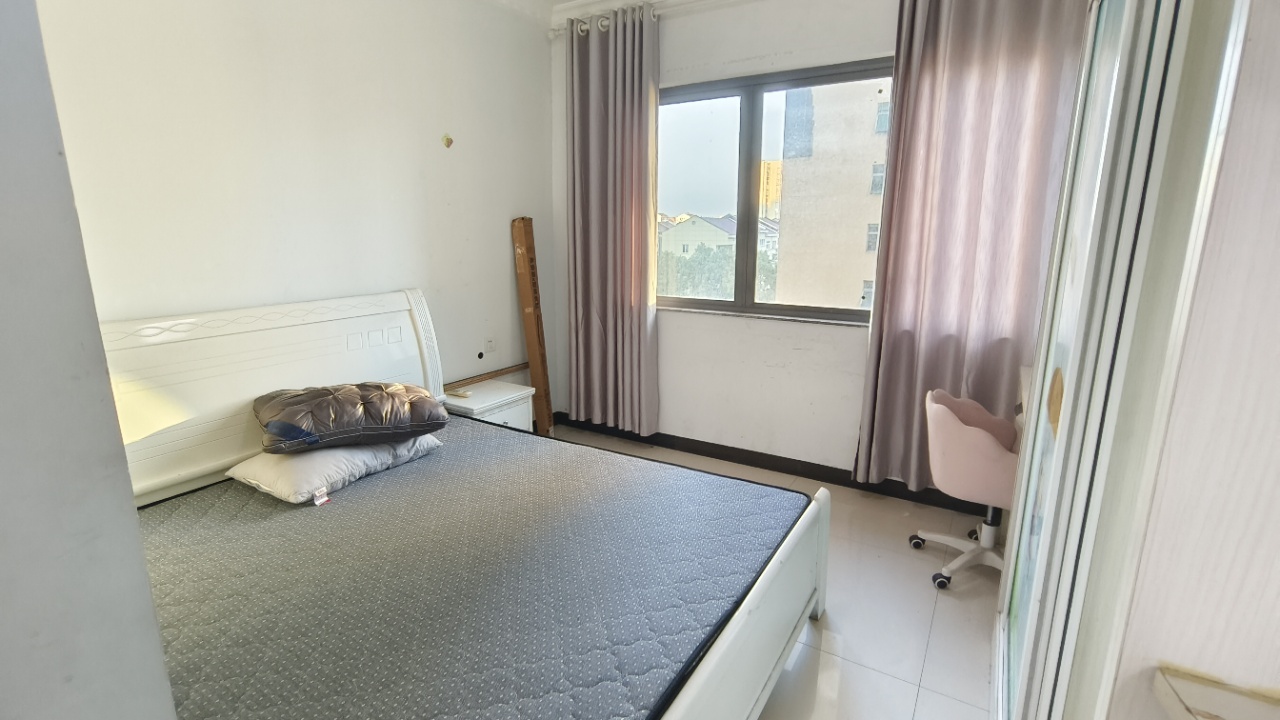 鹏利广场 1室1厅1卫 1100.0元/月 鹏利广场 1室1厅1卫 1100.0元/月室内图