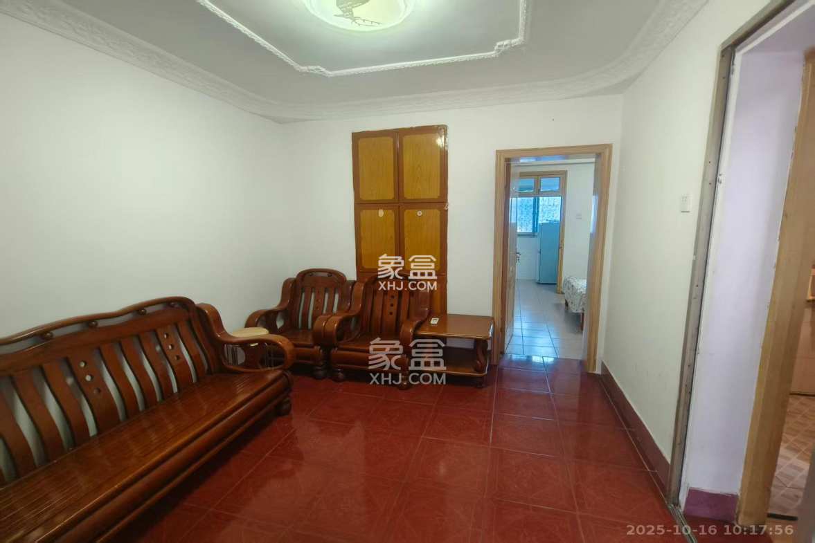 信达大厦  2室1厅1卫    1600.0元/月 信达大厦  2室1厅1卫    1600.0元/月室内图