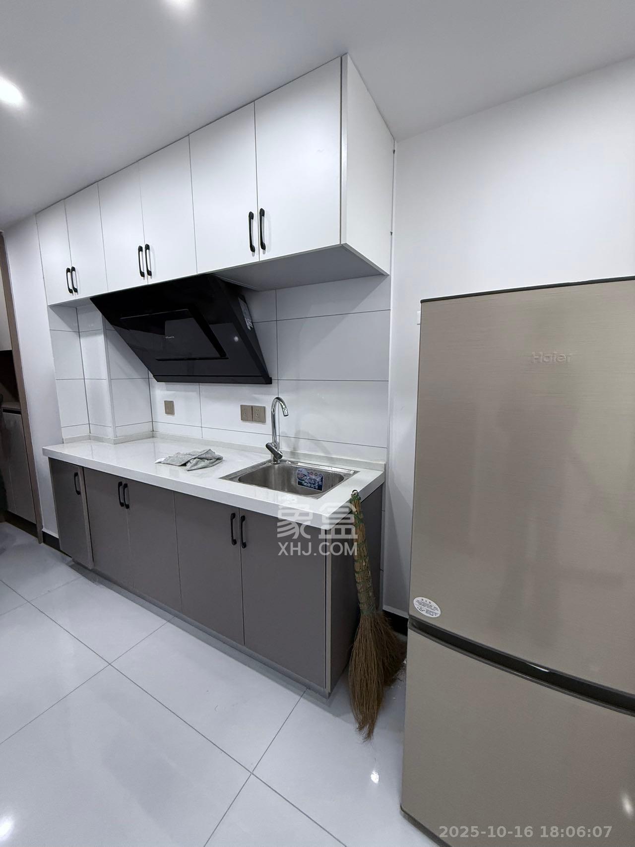 新城悦隽公园 2室1厅1卫 1600.0元/月 新城悦隽公园 2室1厅1卫 1600.0元/月室内图