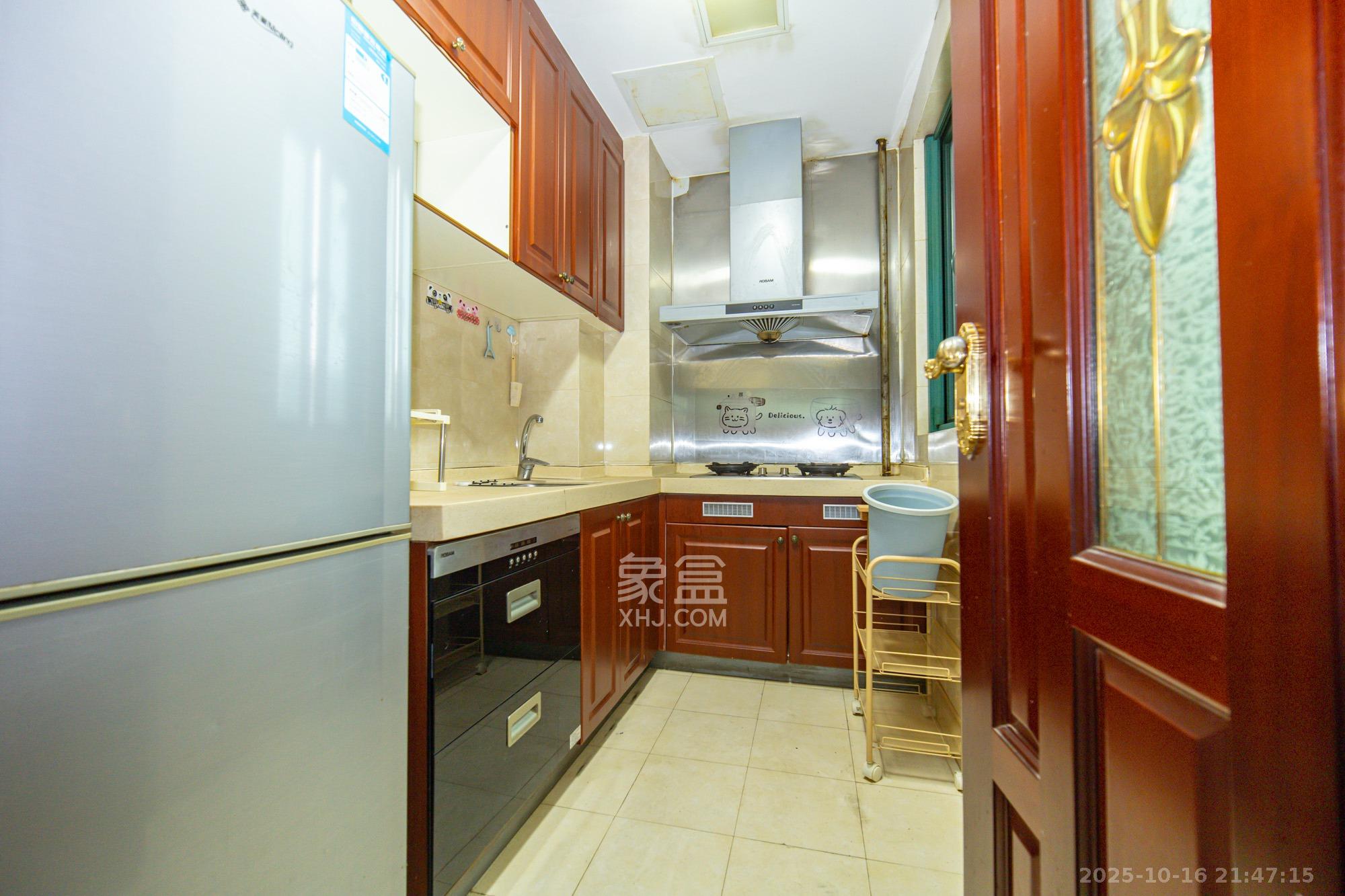 恒大雅苑  3室2厅1卫    89.0万厨房