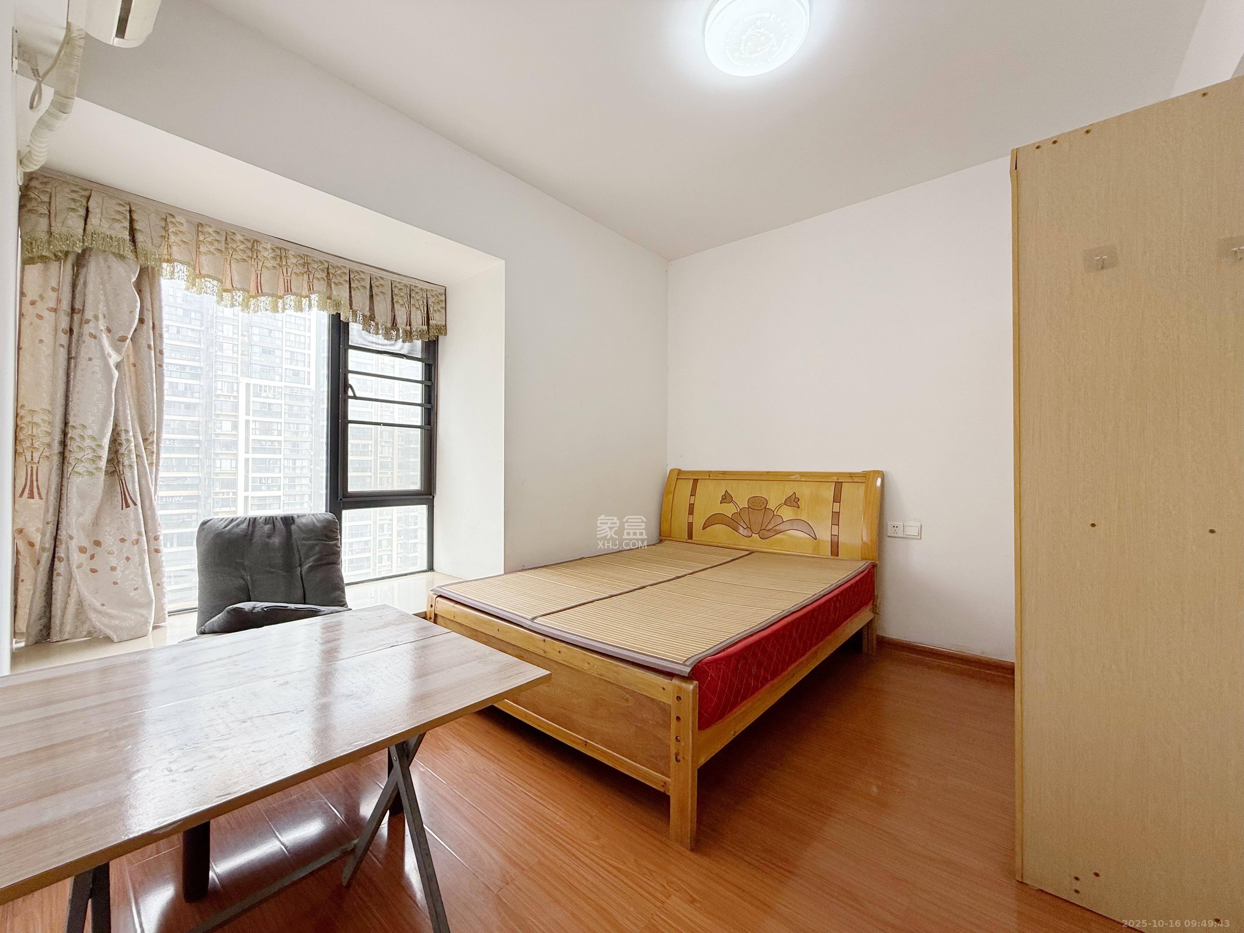 蓝山郡  3室2厅1卫    1800.0元/月室内图