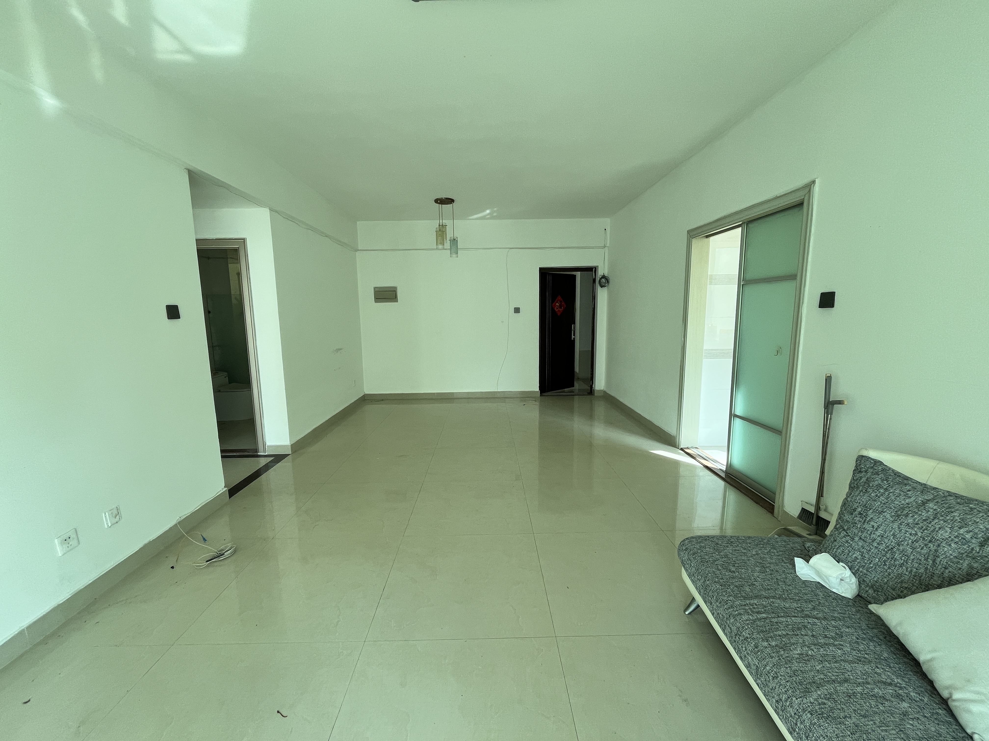 华宝雅苑  2室1厅1卫    2200.0元/月室内图