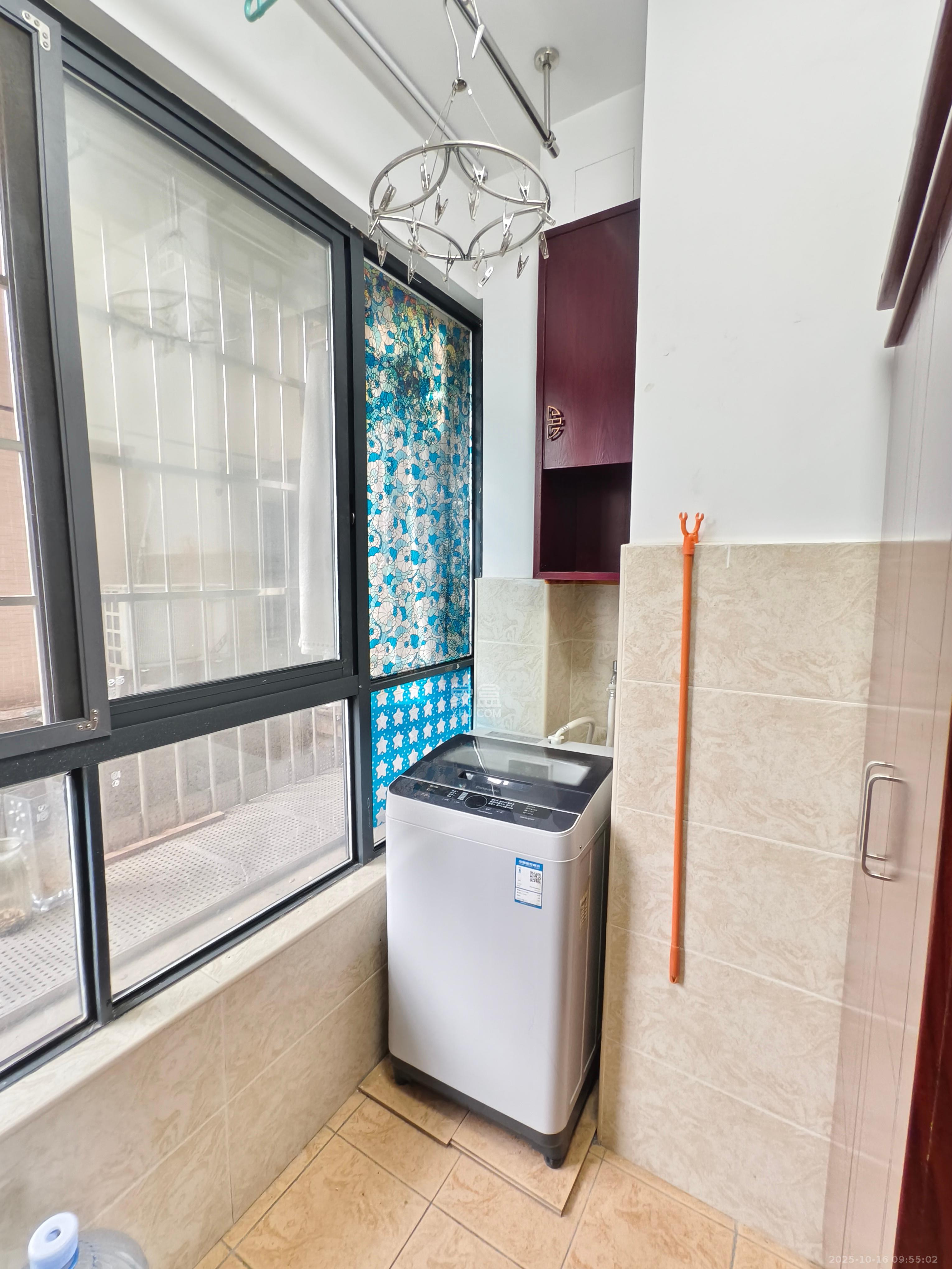 长房时代城 3室2厅1卫 2400.0元/月 长房时代城 3室2厅1卫 2400.0元/月室内图