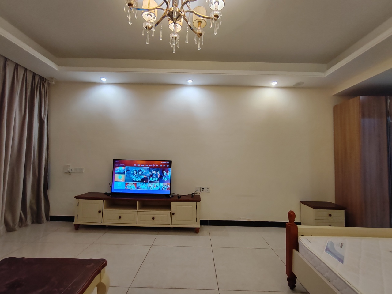 恒大海口湾二期 1室0厅1卫 2200.0元/月 恒大海口湾二期 1室0厅1卫 2200.0元/月室内图