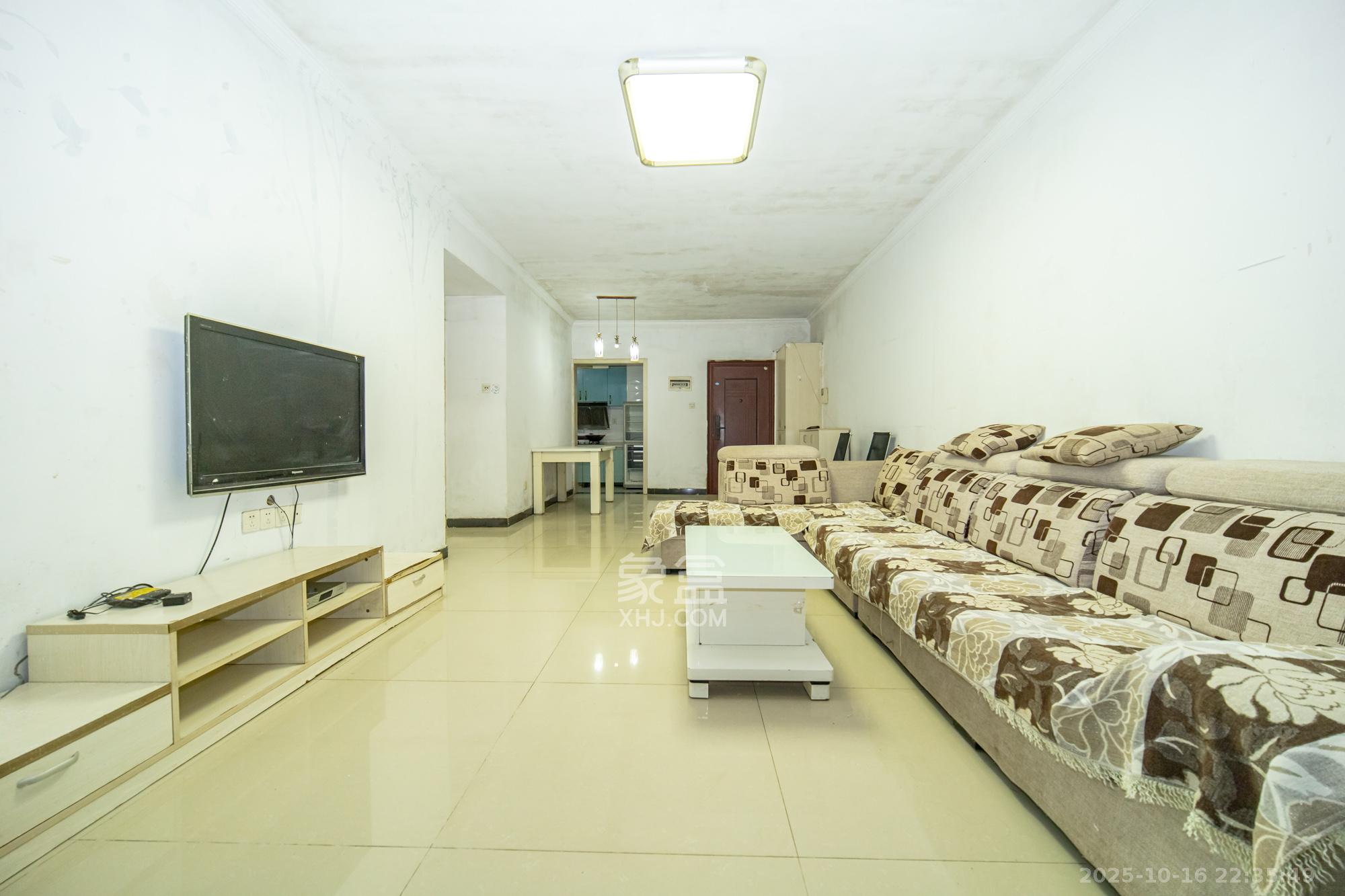 时代星城  2室2厅1卫    45.8万客厅