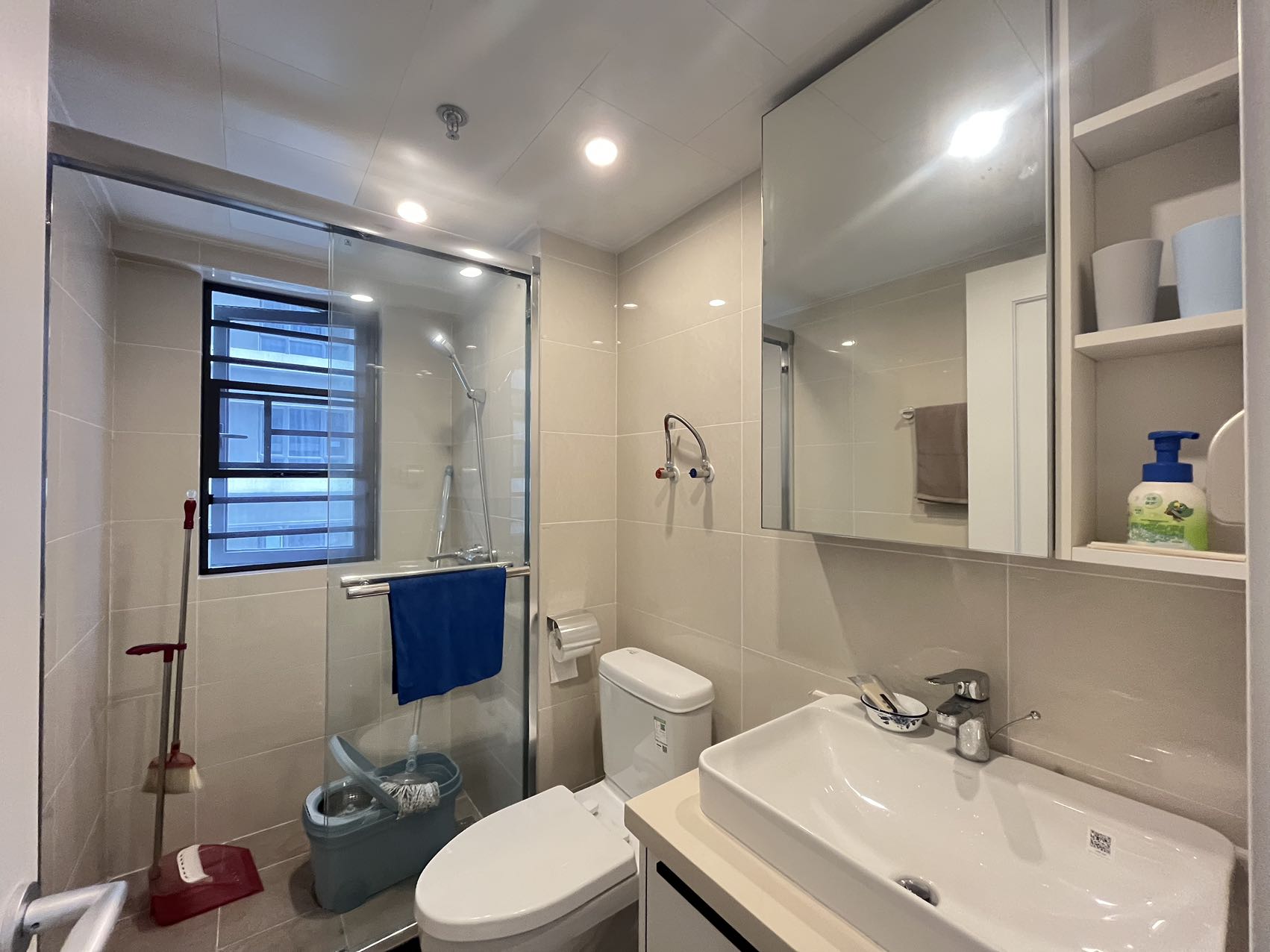 大华锦绣海岸二期  3室2厅2卫    3500.0元/月 大华锦绣海岸二期  3室2厅2卫    3500.0元/月室内图